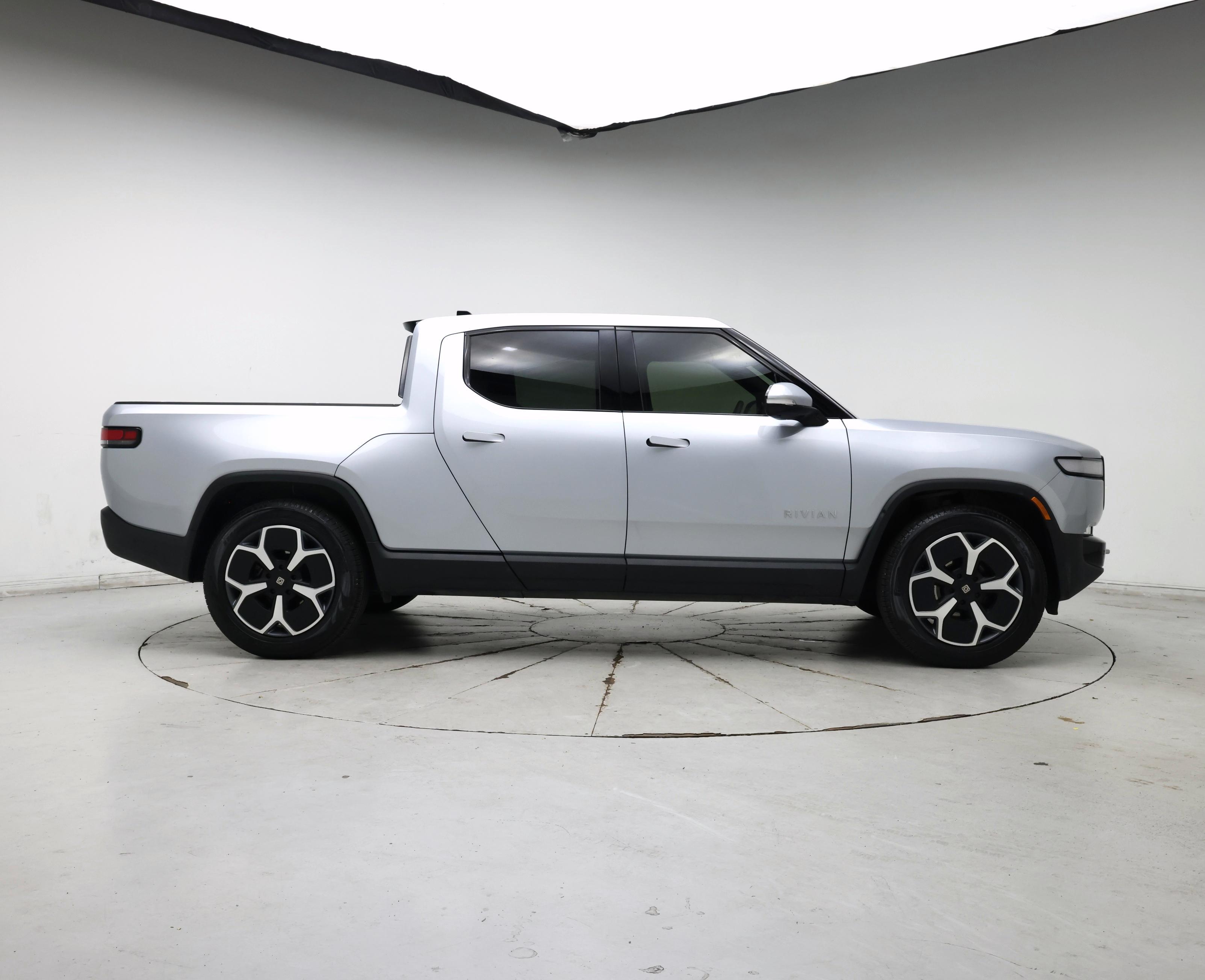 Thumbnail: 2024 Rivian R1T - 7