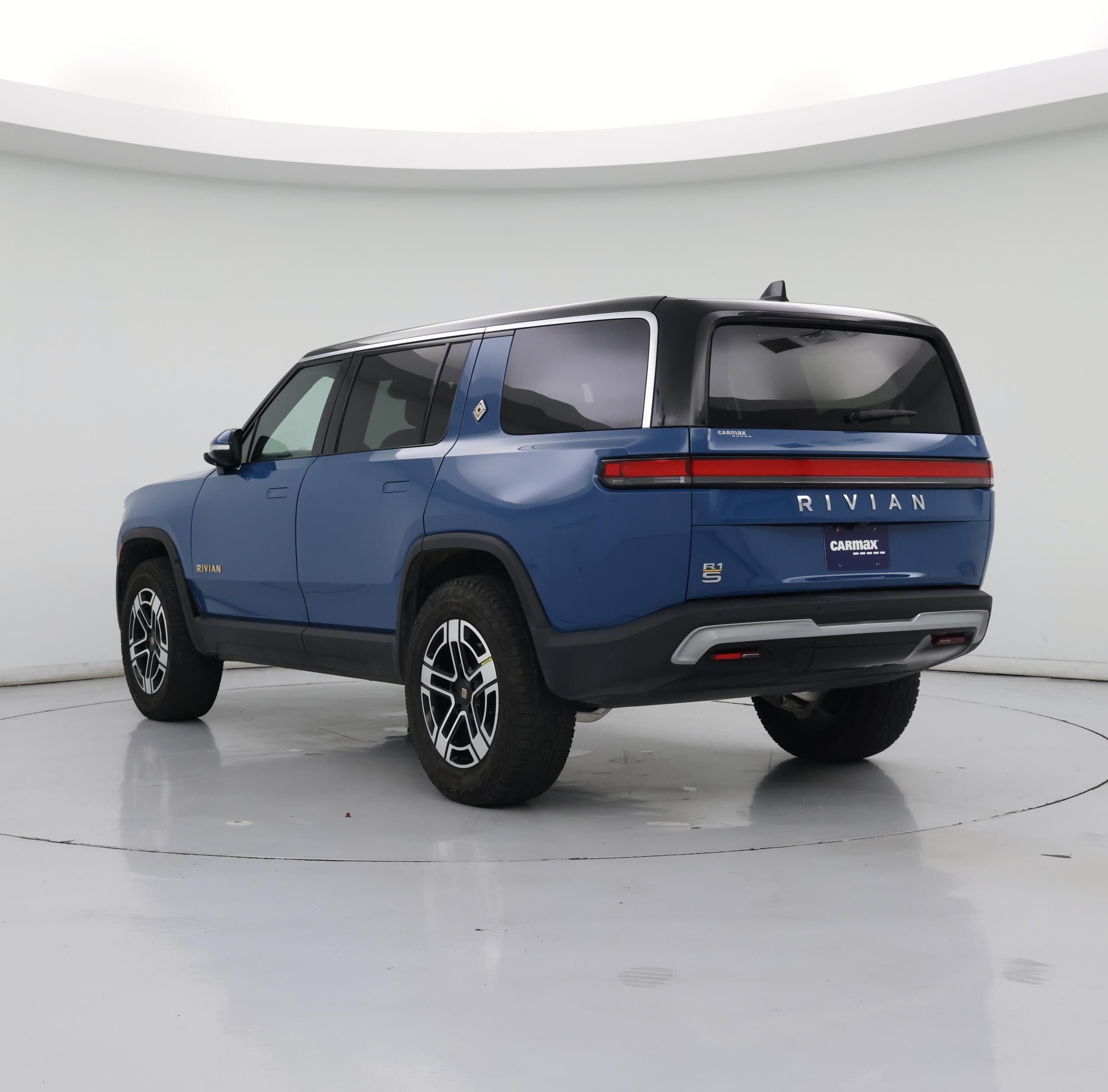 Thumbnail: 2022 Rivian R1S - 2