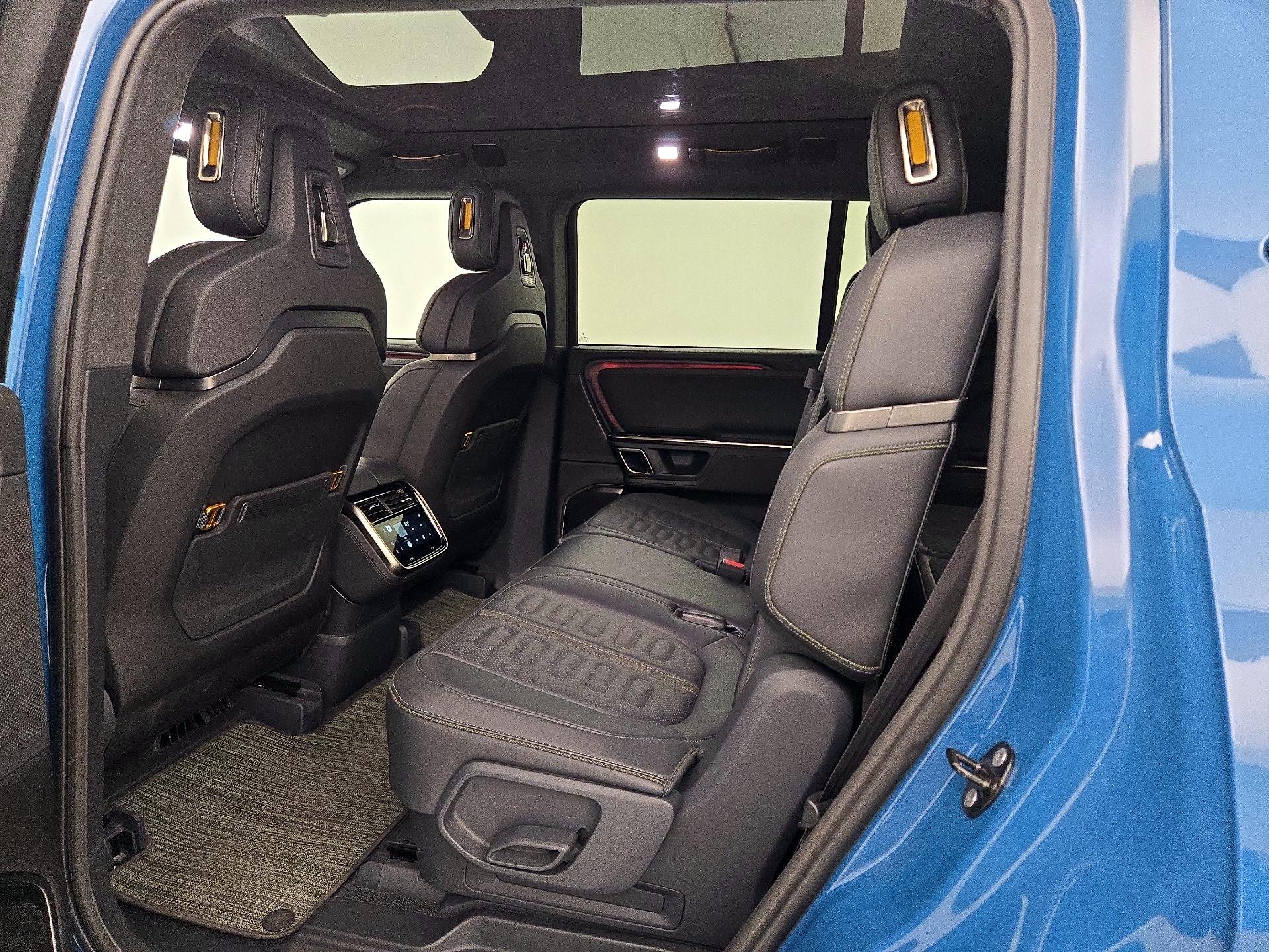 Thumbnail: 2022 Rivian R1S - 20