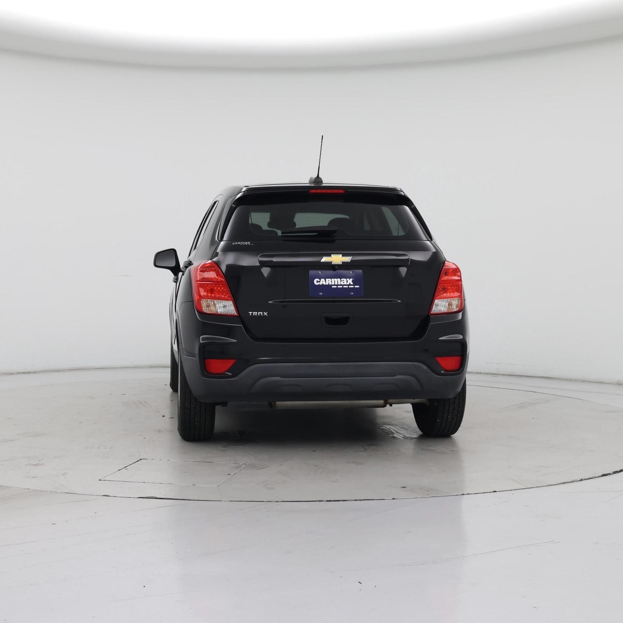 Thumbnail: 2017 Chevrolet Trax - 6