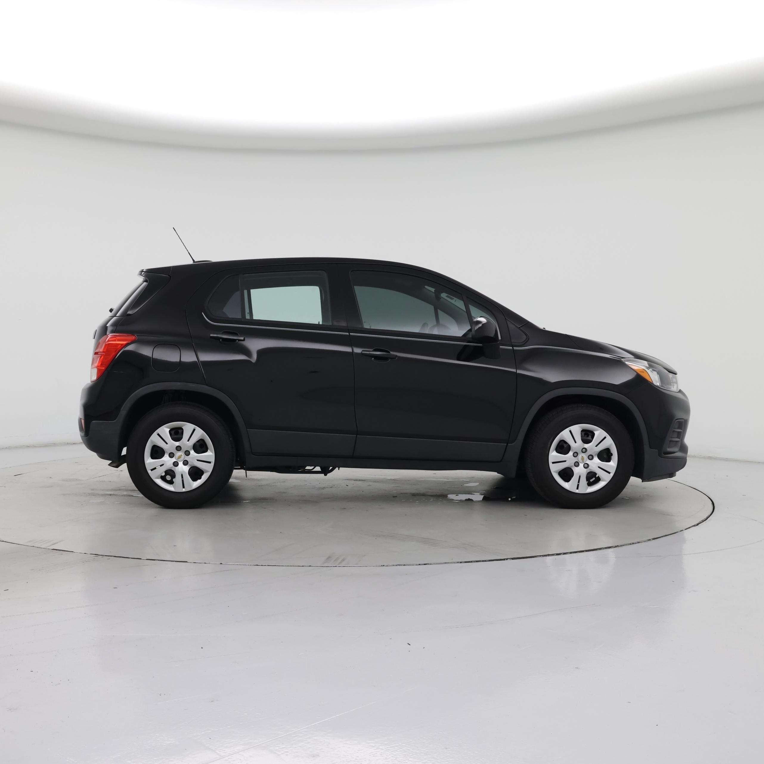 Thumbnail: 2017 Chevrolet Trax - 7