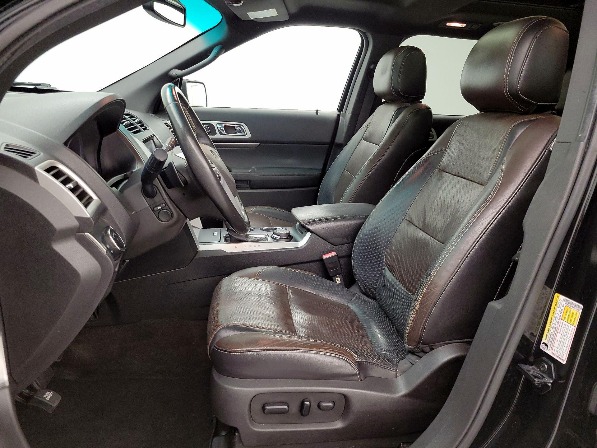 Thumbnail: 2013 Ford Explorer - 11