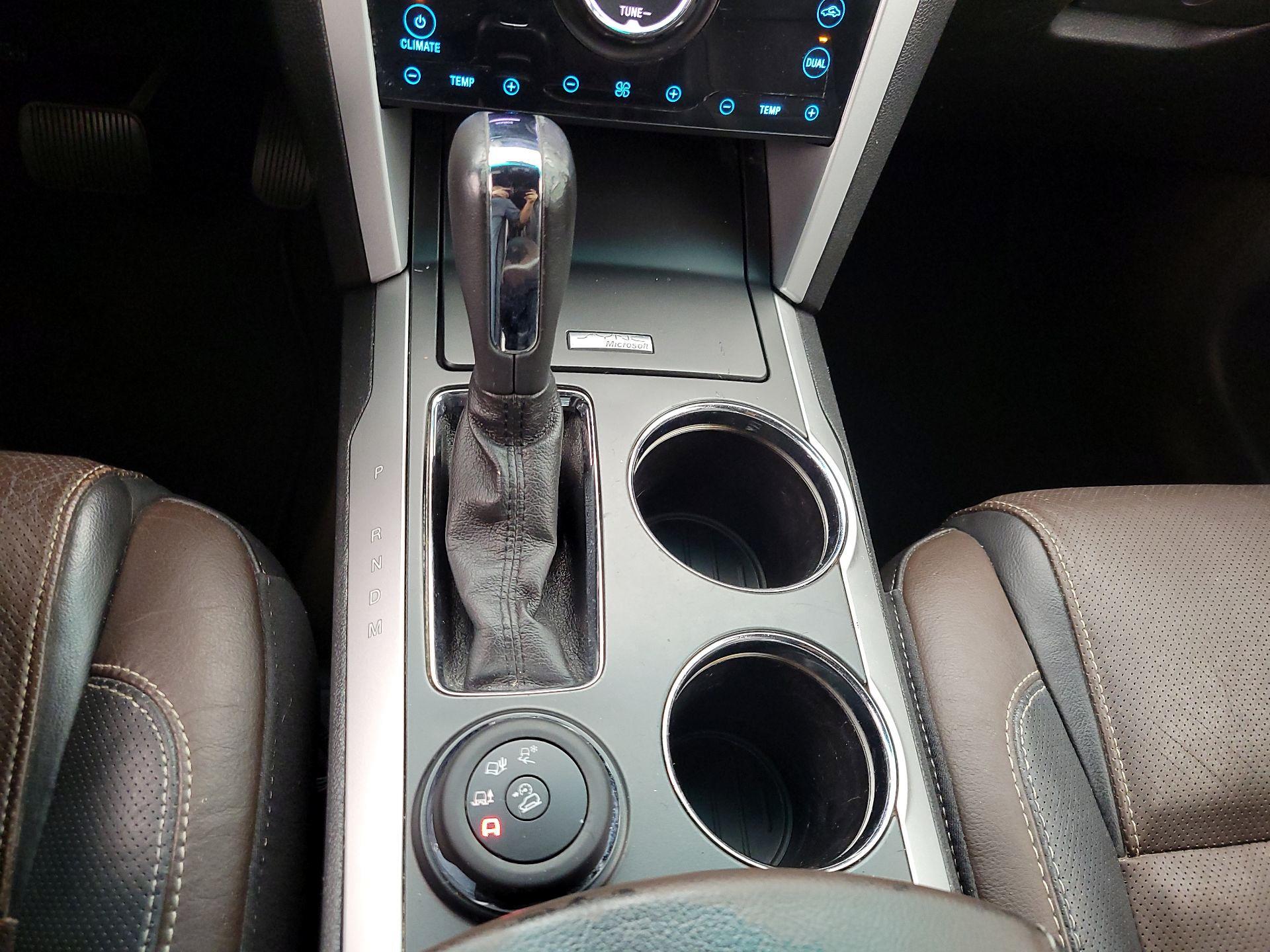 Thumbnail: 2013 Ford Explorer - 18