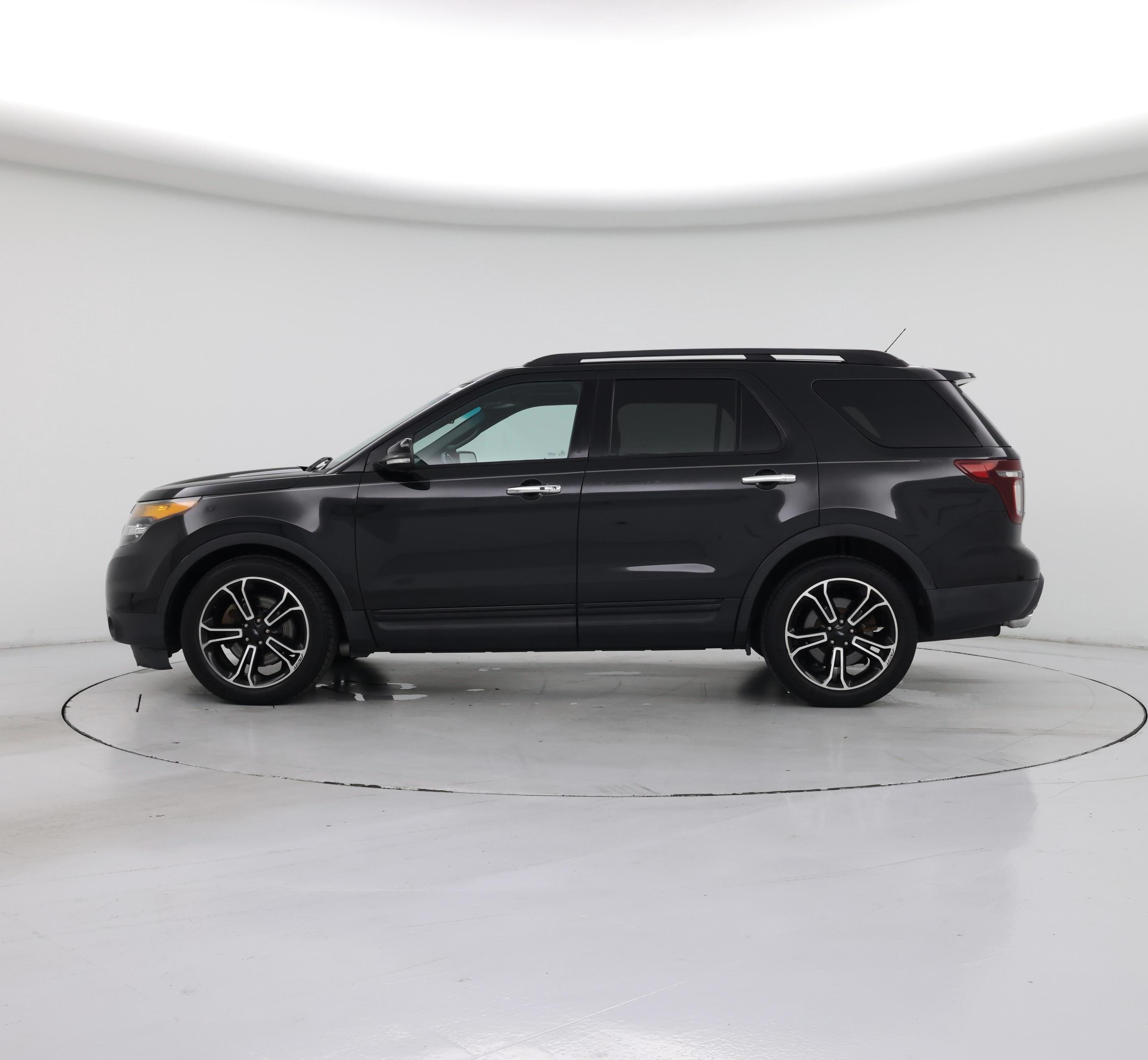 Thumbnail: 2013 Ford Explorer - 3