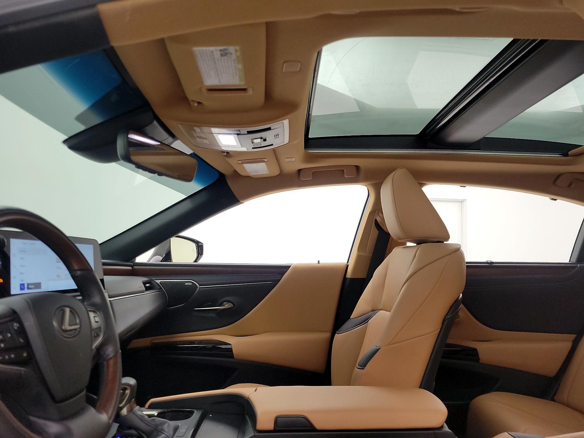 Thumbnail: 2024 Lexus ES - 18