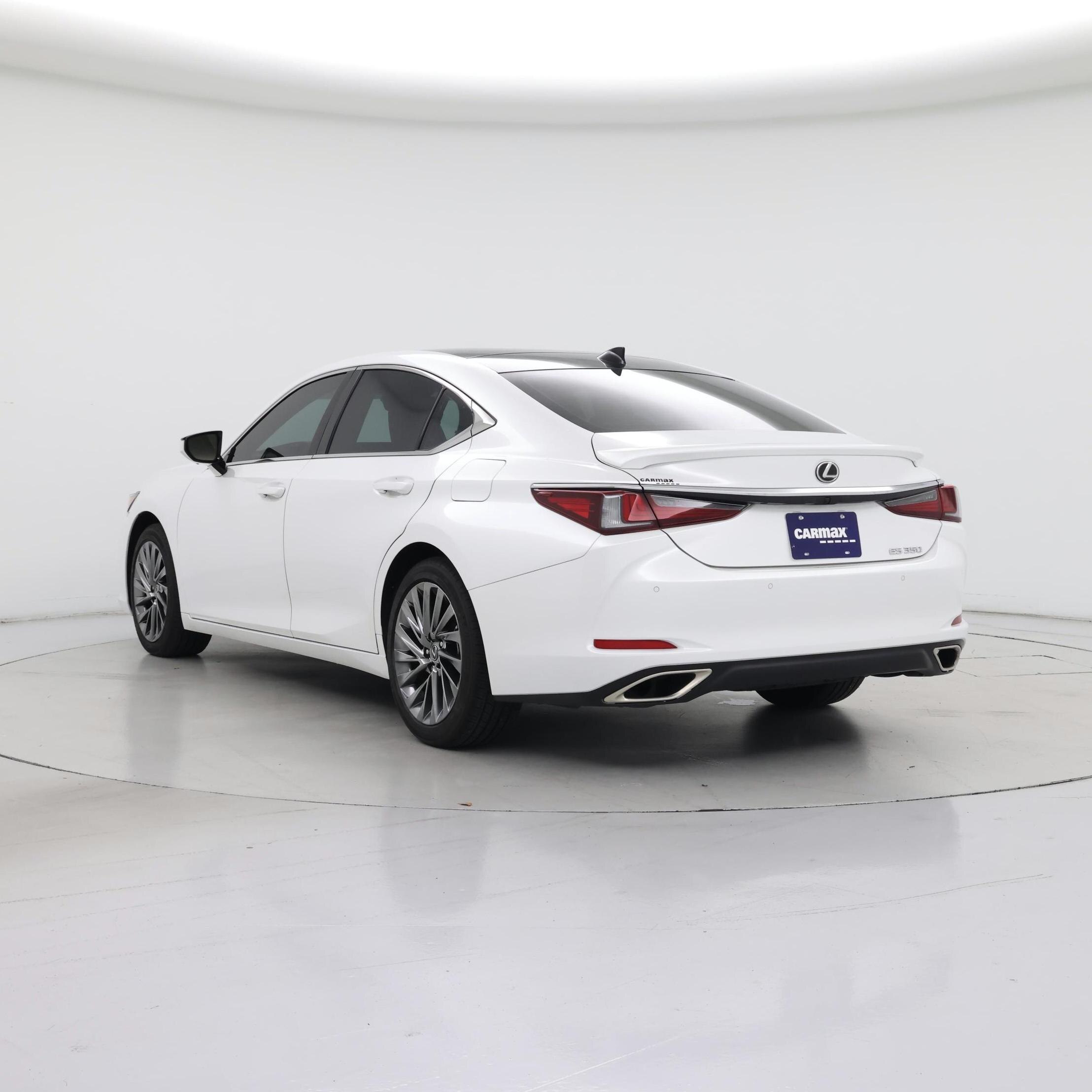 Thumbnail: 2024 Lexus ES - 2