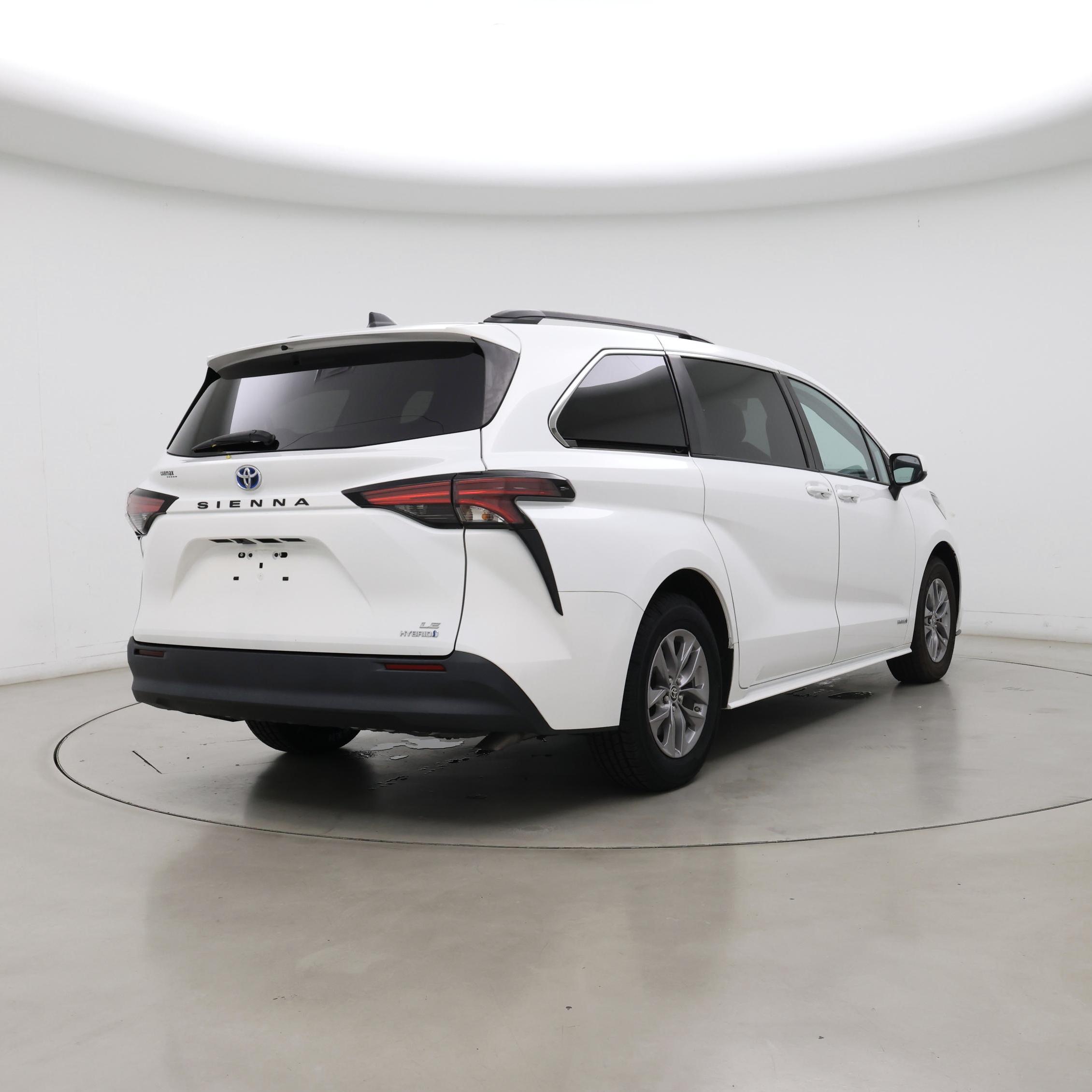 Thumbnail: 2021 Toyota Sienna - 8