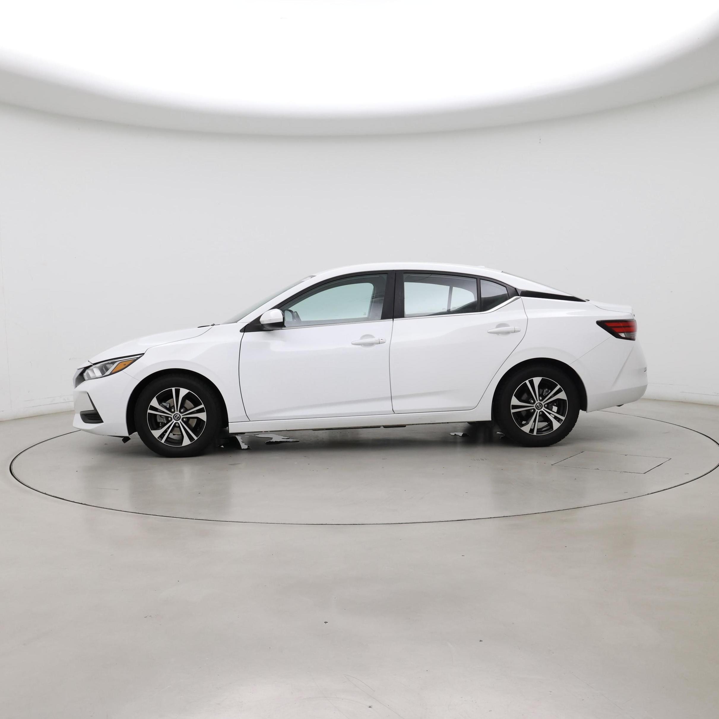 Thumbnail: 2021 Nissan Sentra - 3