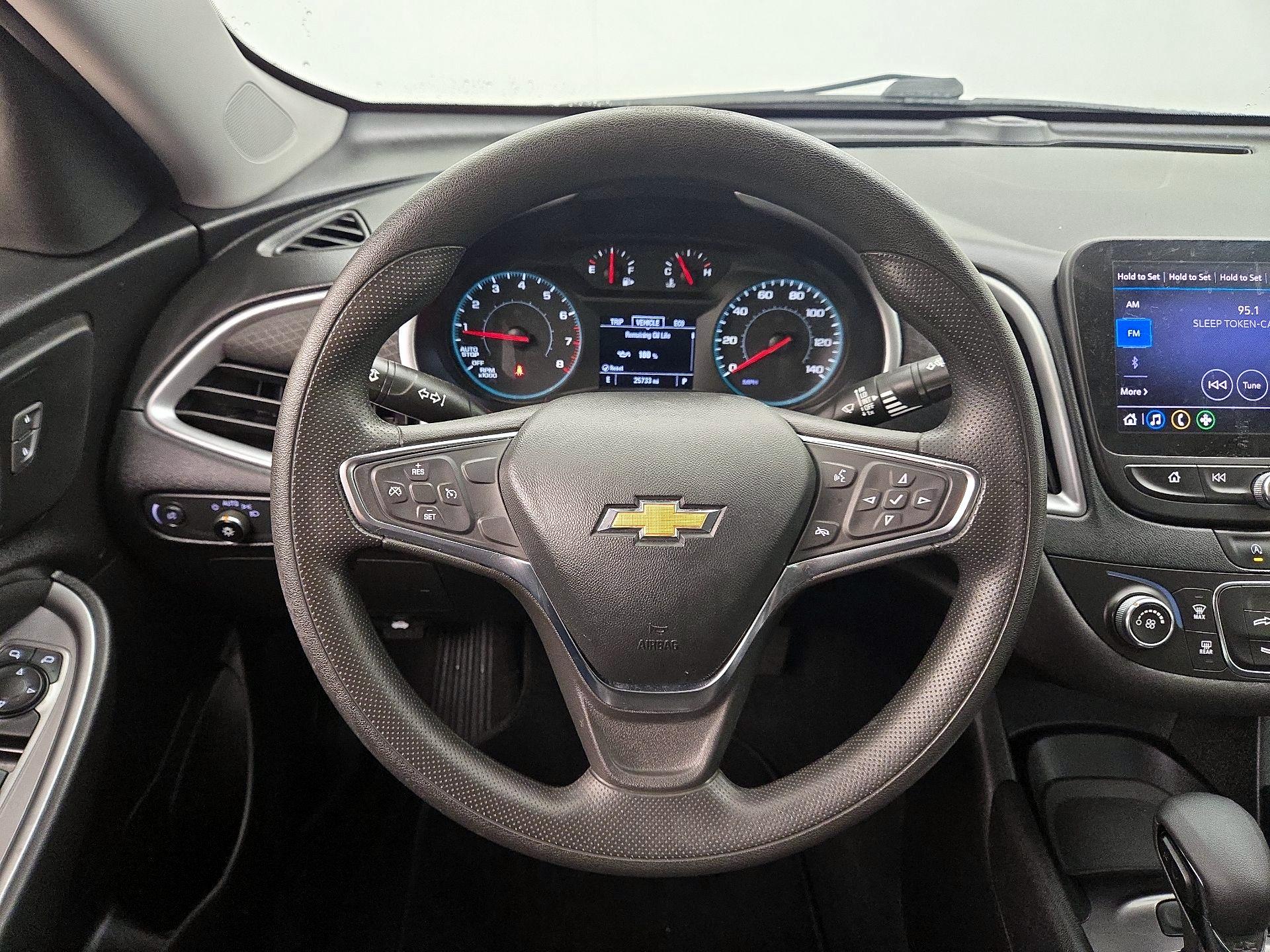 Thumbnail: 2021 Chevrolet Malibu - 10