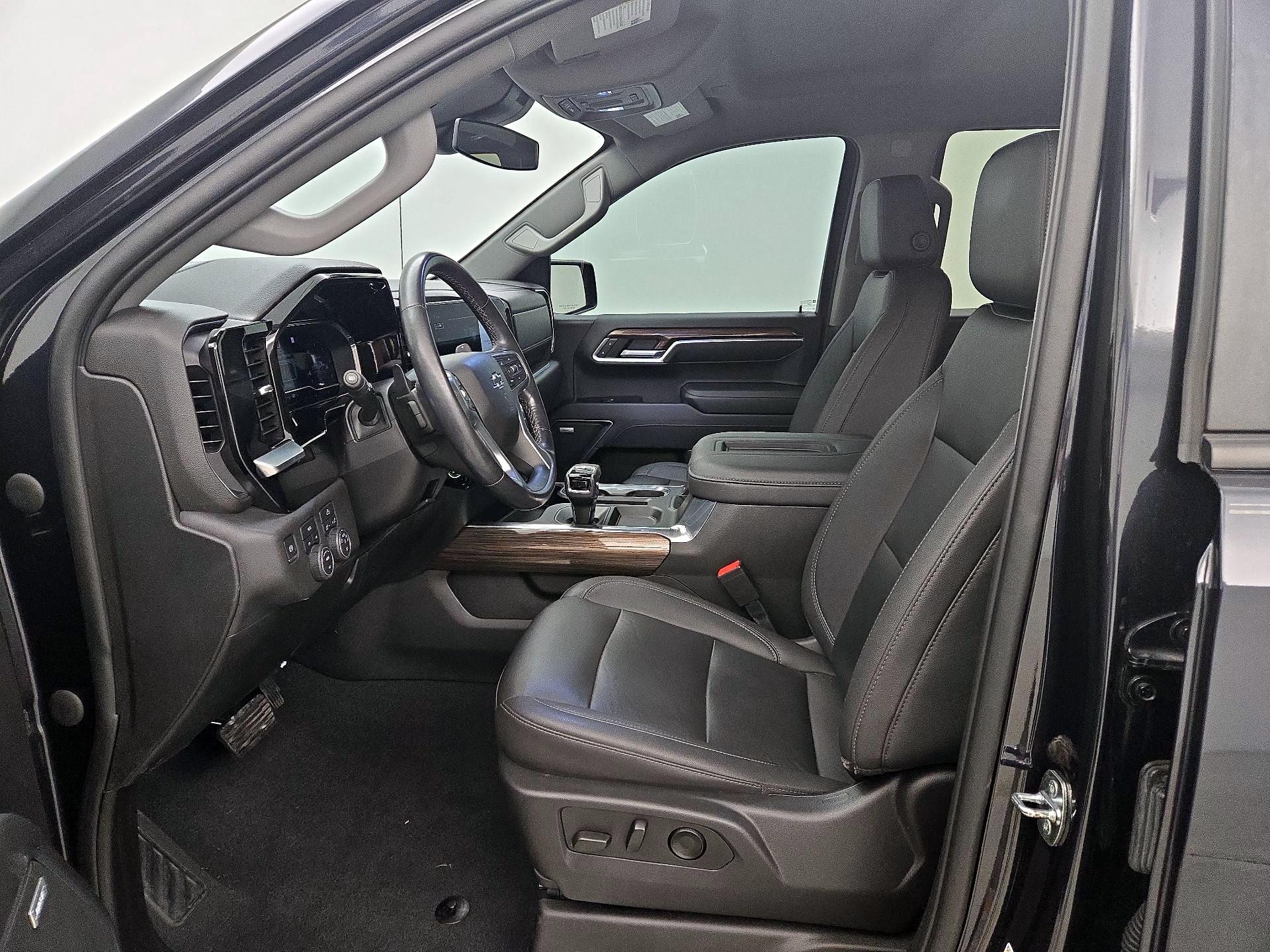 Thumbnail: 2022 Chevrolet Silverado 1500 - 11