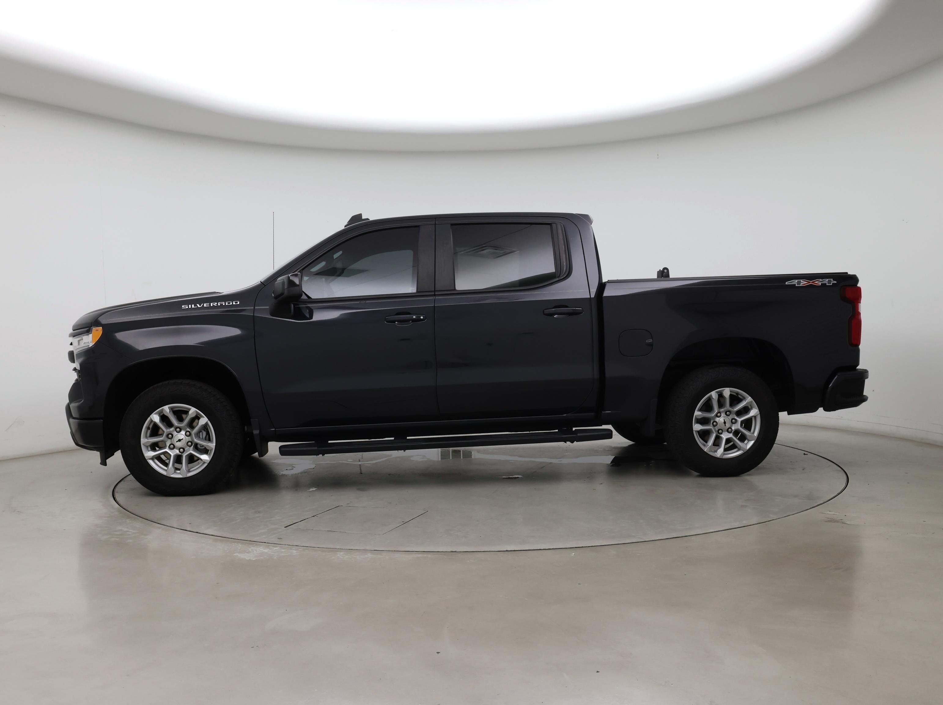 Thumbnail: 2022 Chevrolet Silverado 1500 - 3