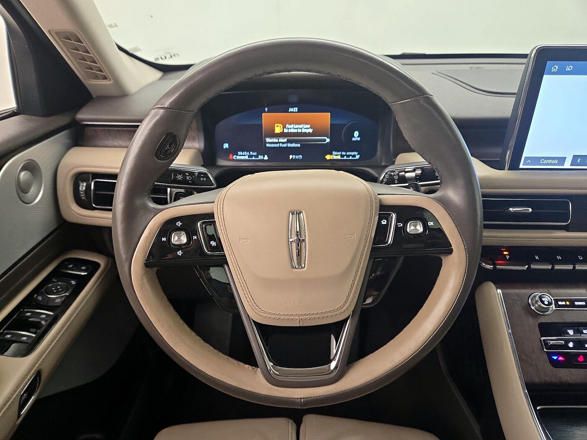 Thumbnail: 2022 Lincoln Aviator - 10