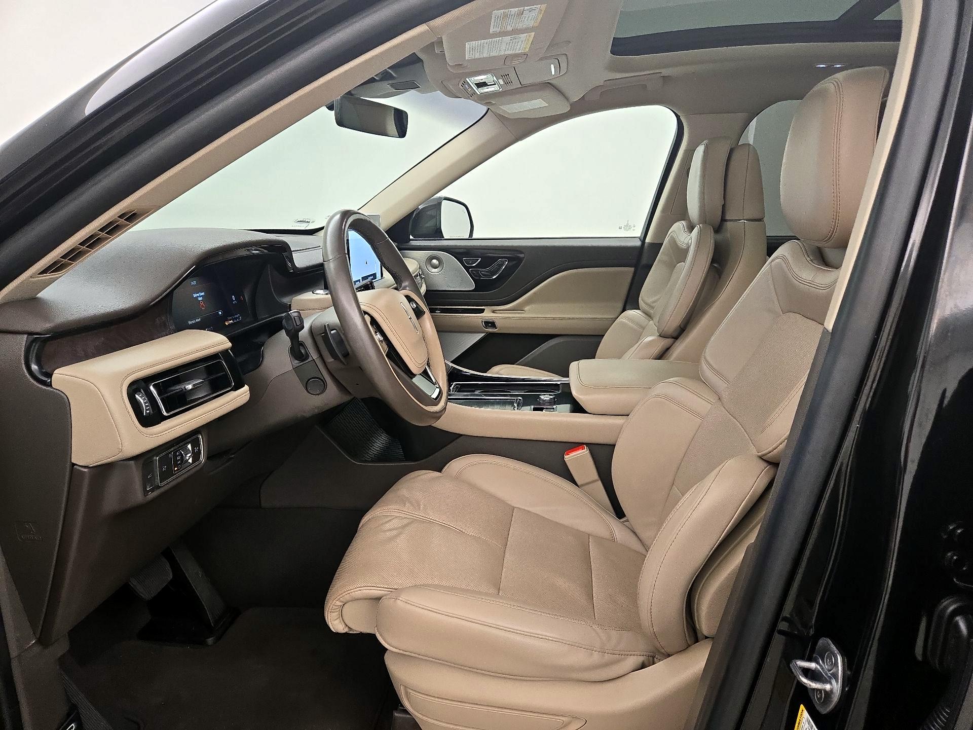 Thumbnail: 2022 Lincoln Aviator - 11