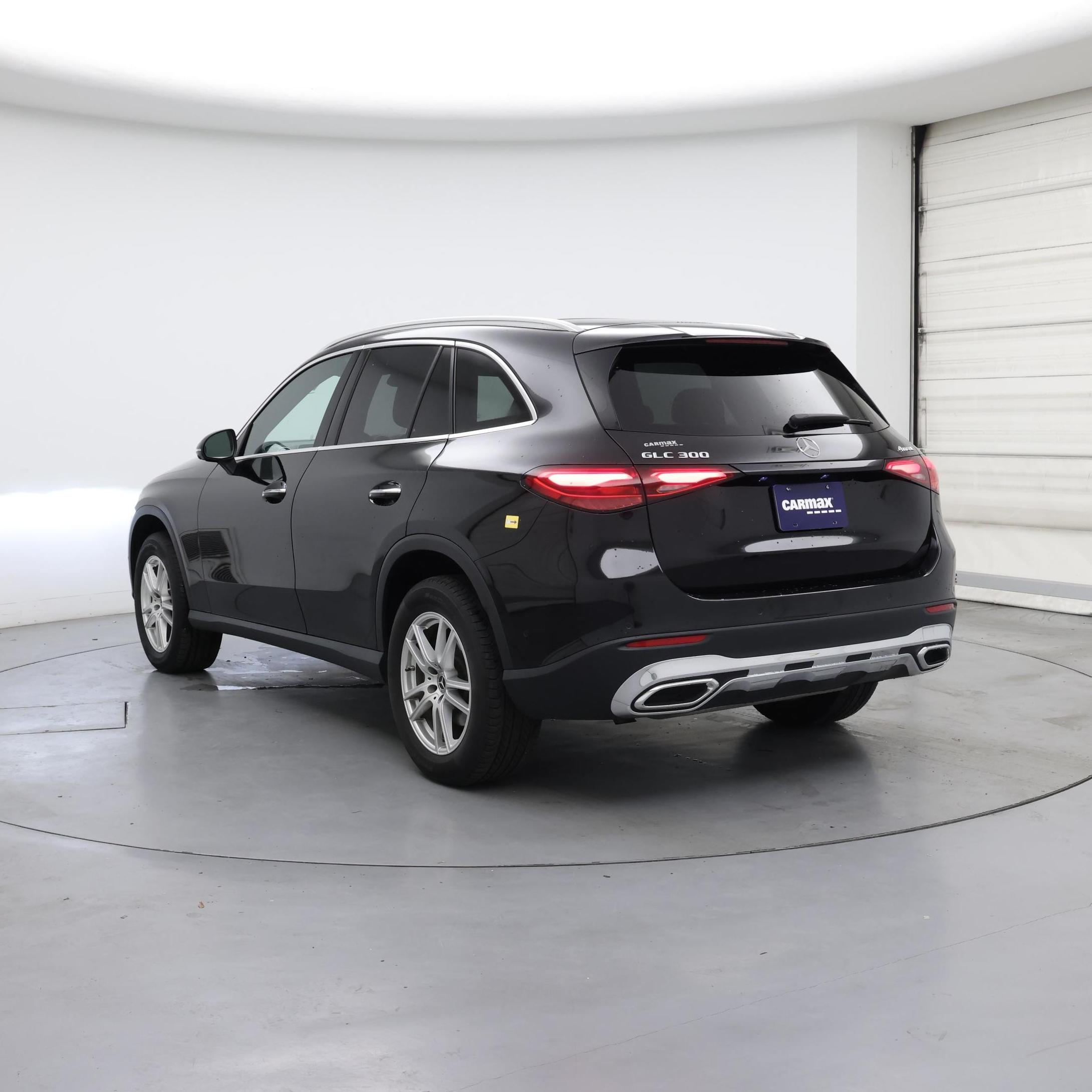 Thumbnail: 2023 Mercedes-Benz GLC - 2