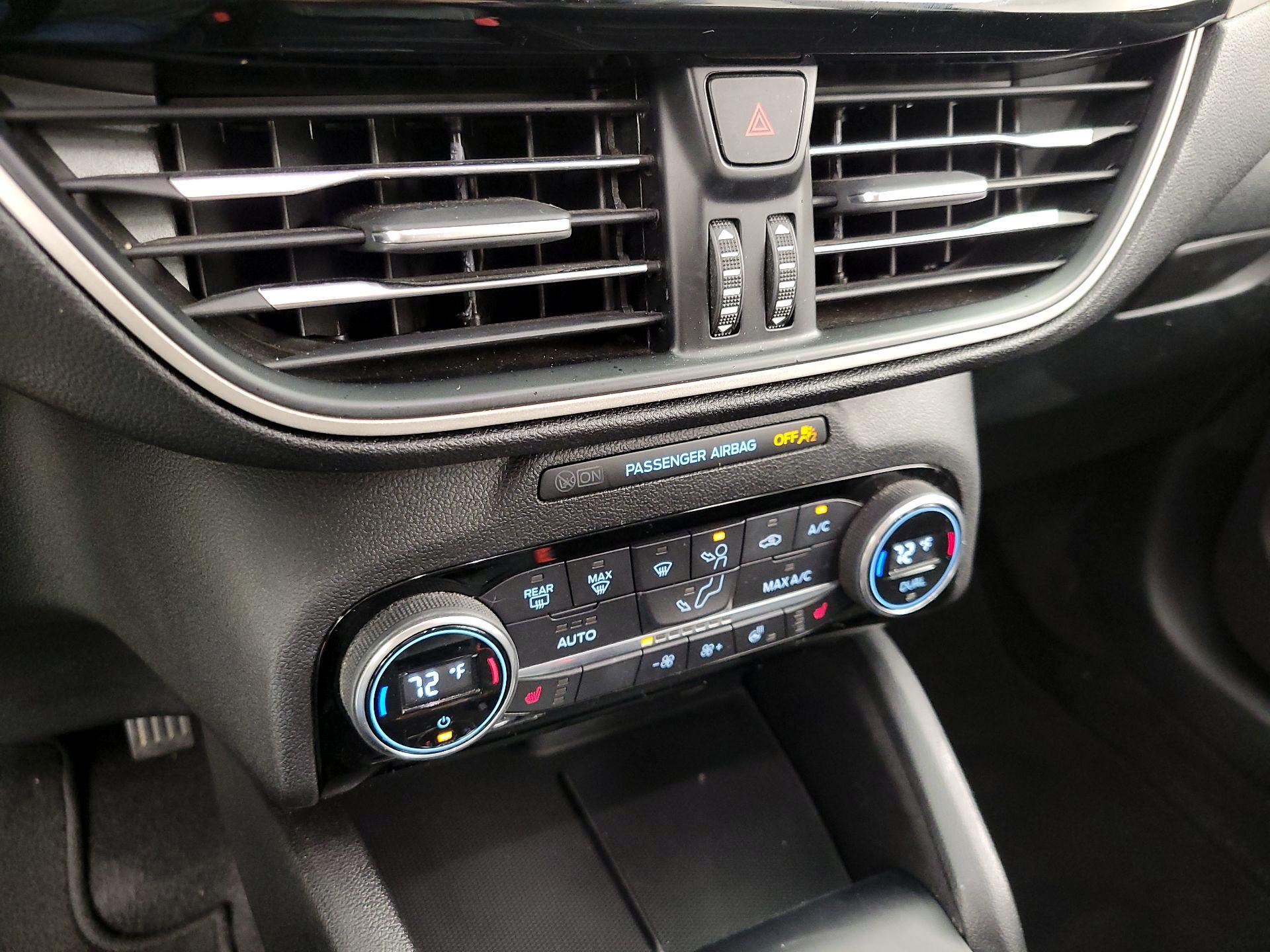 Thumbnail: 2021 Ford Escape - 17