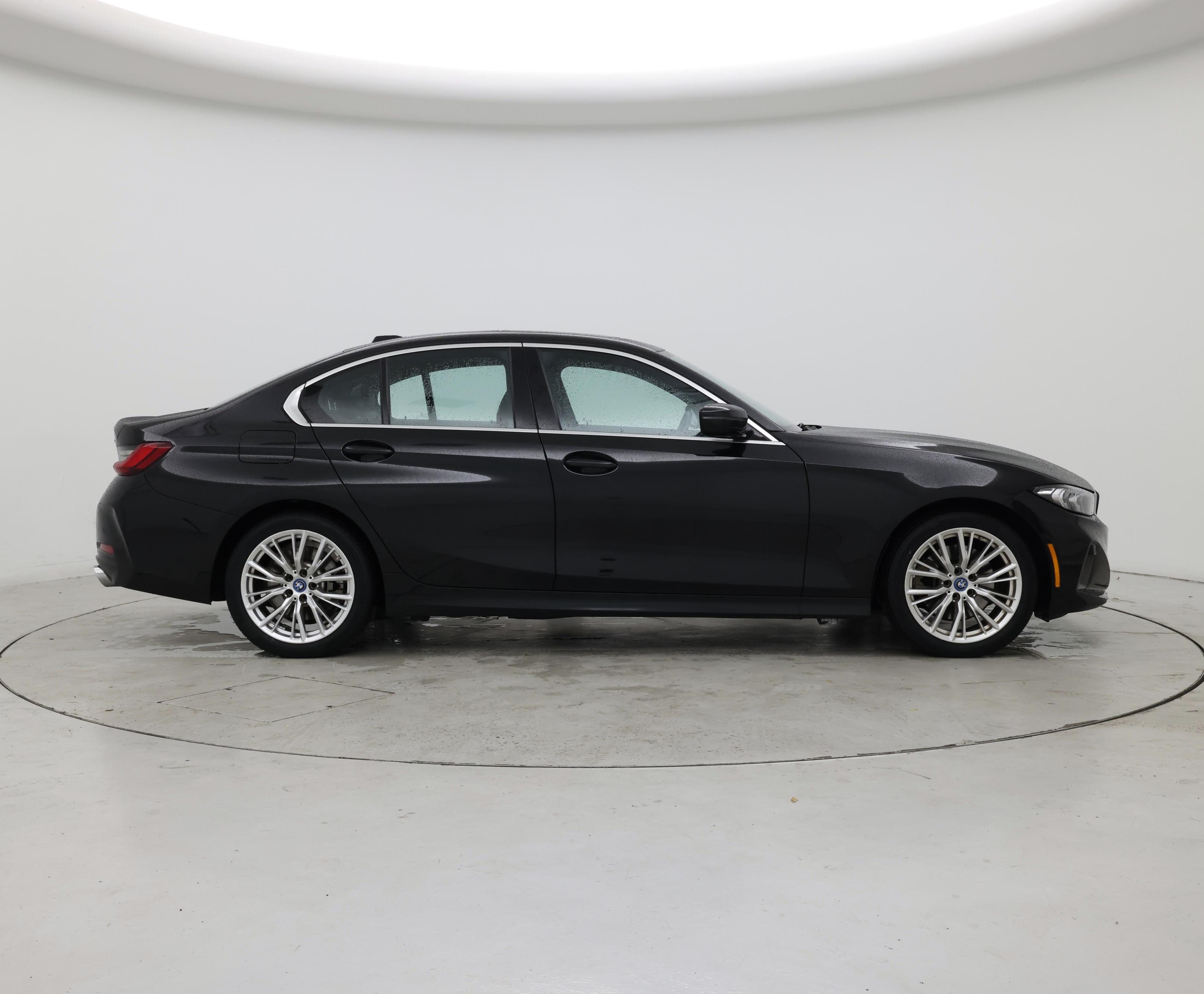 Thumbnail: 2024 BMW 3 Series - 7