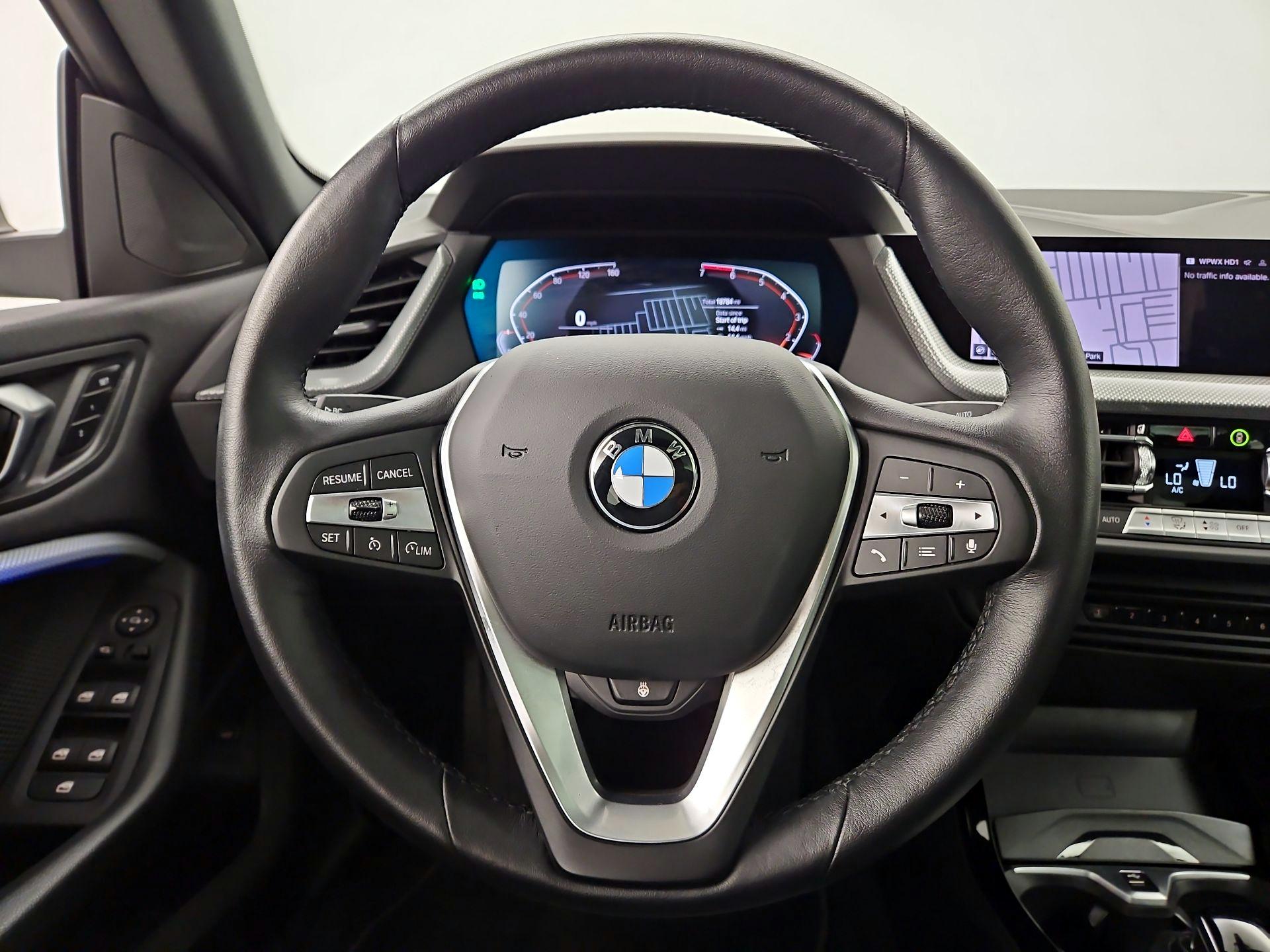 Thumbnail: 2024 BMW 2 Series - 10