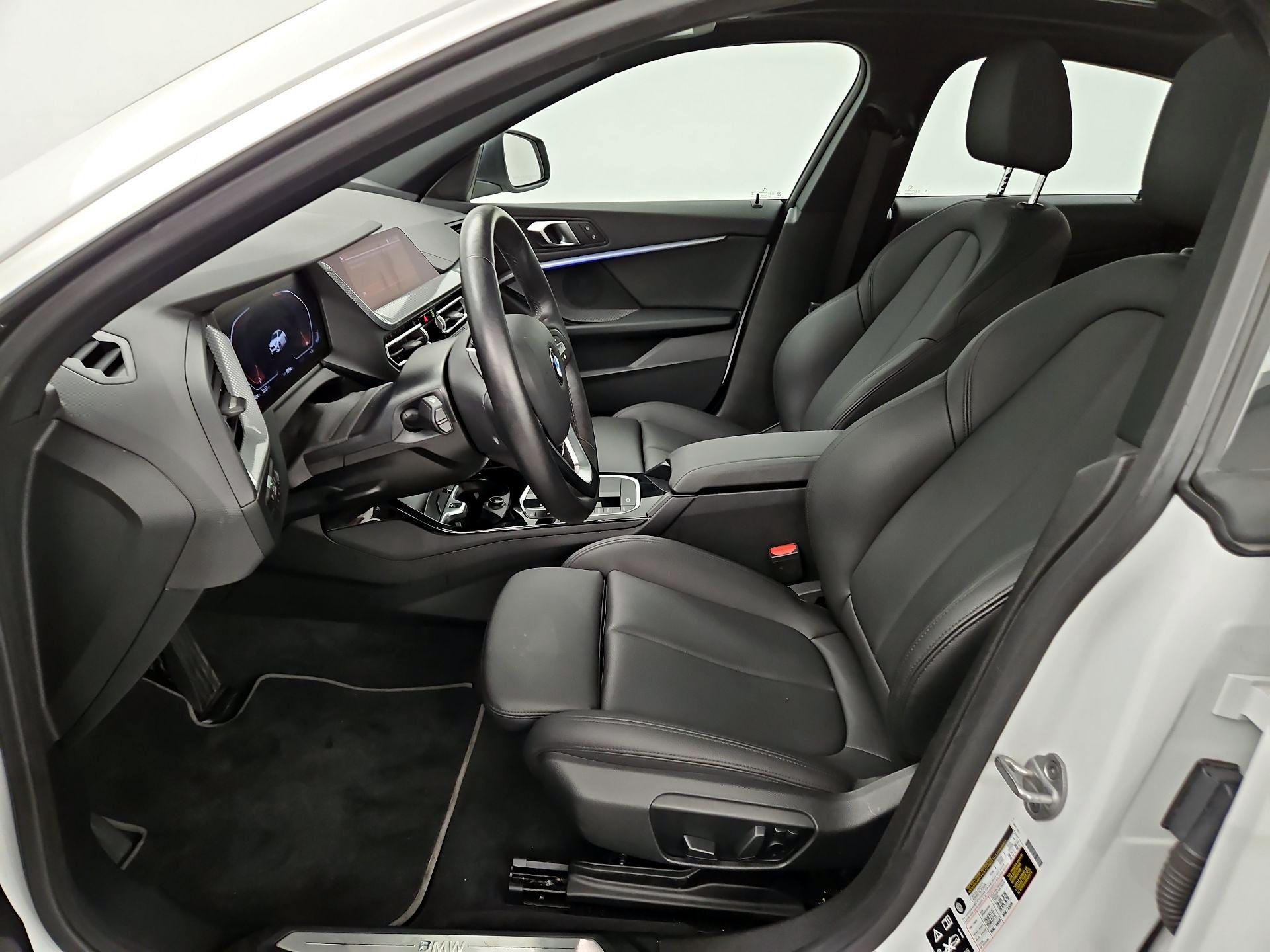 Thumbnail: 2024 BMW 2 Series - 11