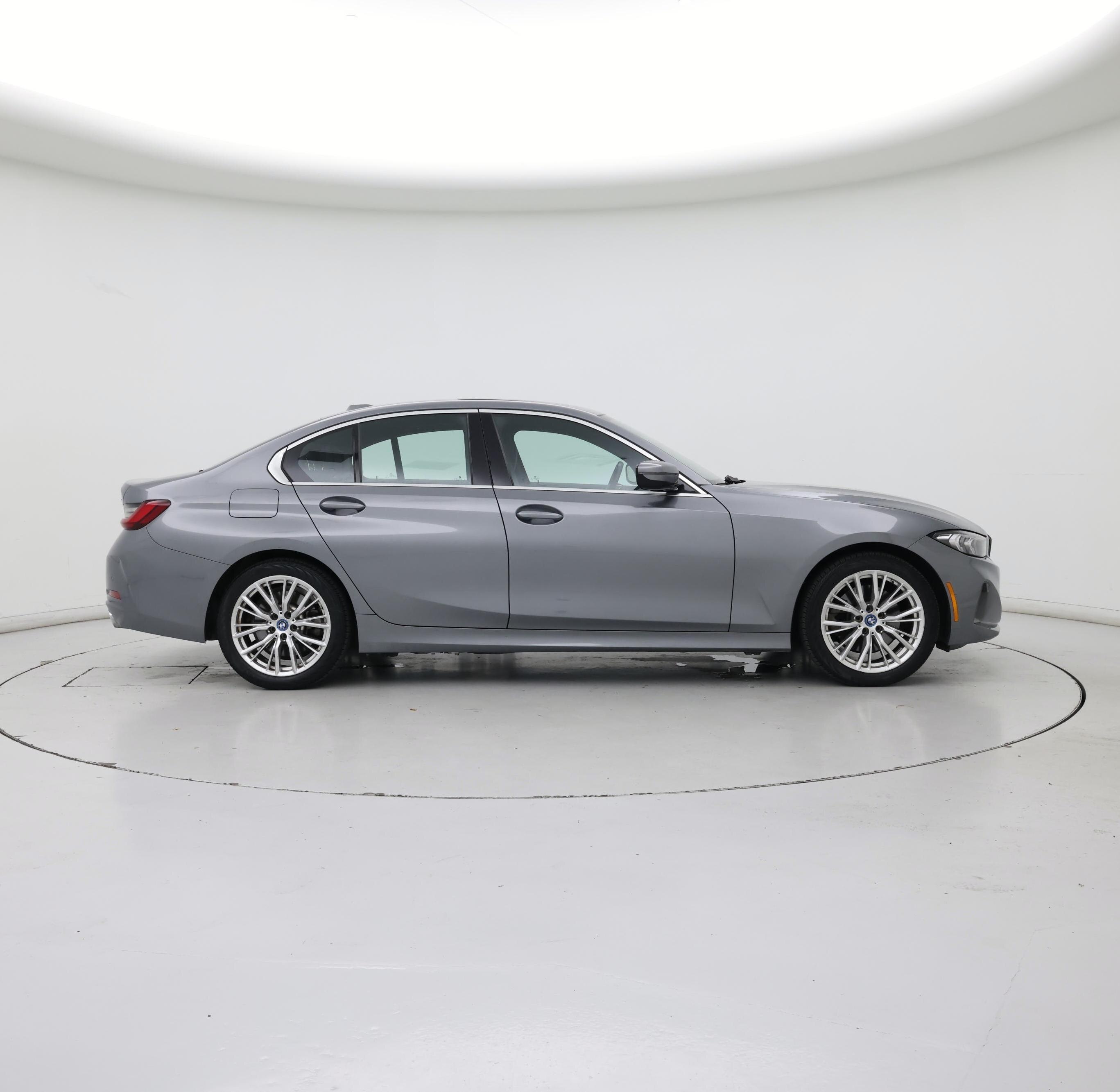 Thumbnail: 2024 BMW 3 Series - 7