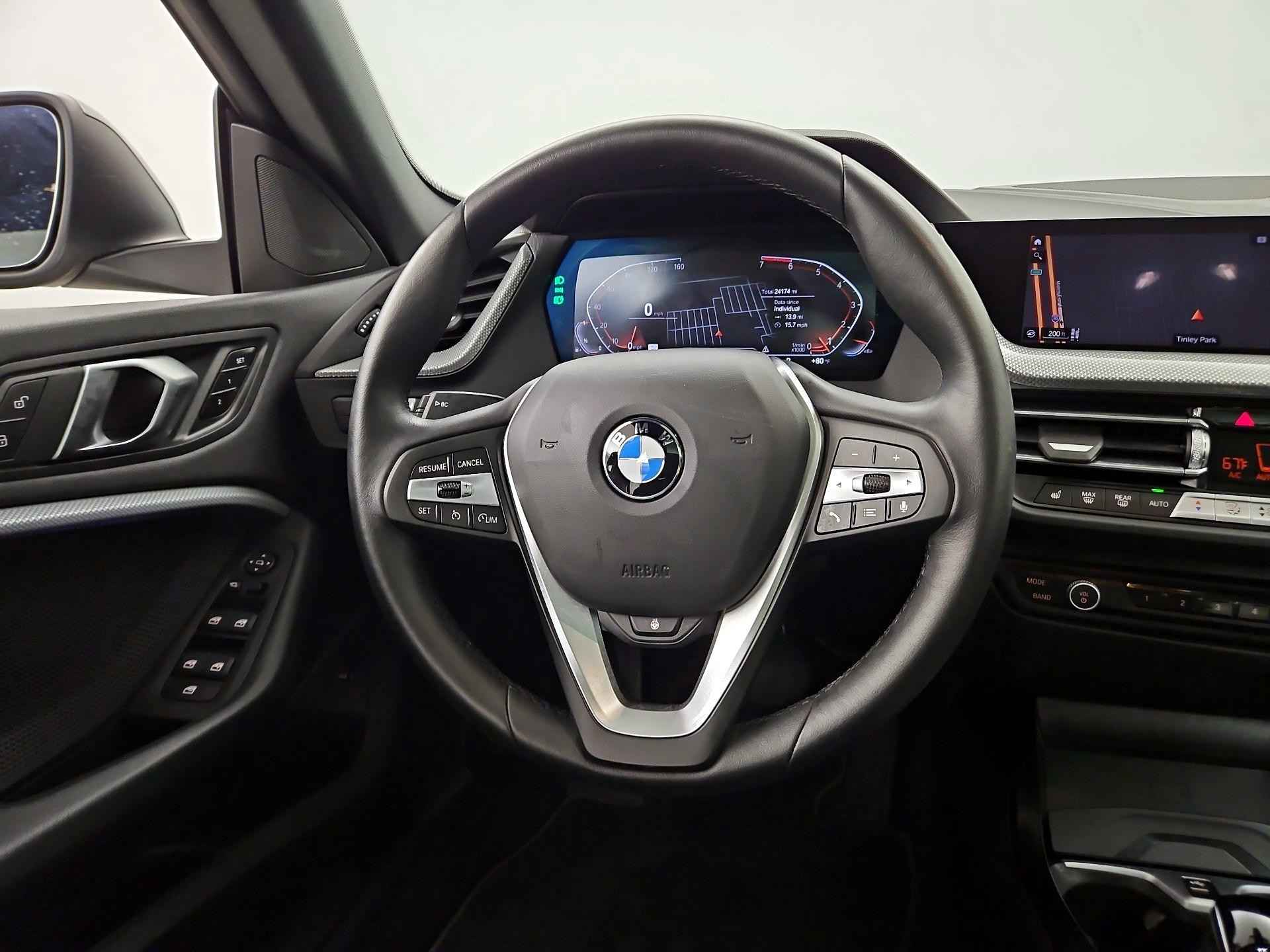 Thumbnail: 2024 BMW 2 Series - 10