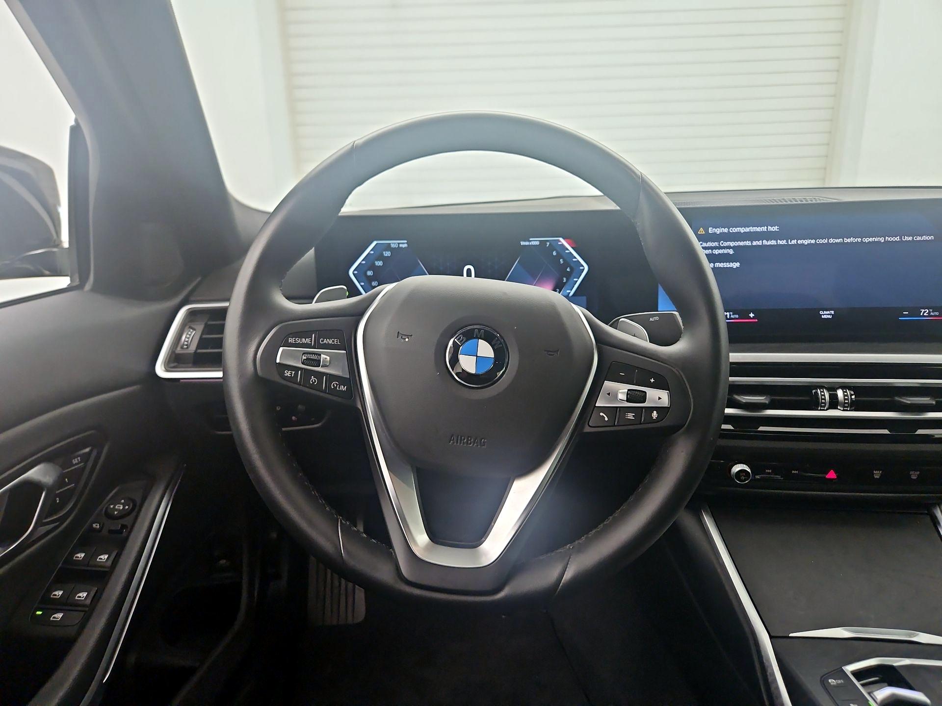 Thumbnail: 2024 BMW 3 Series - 10