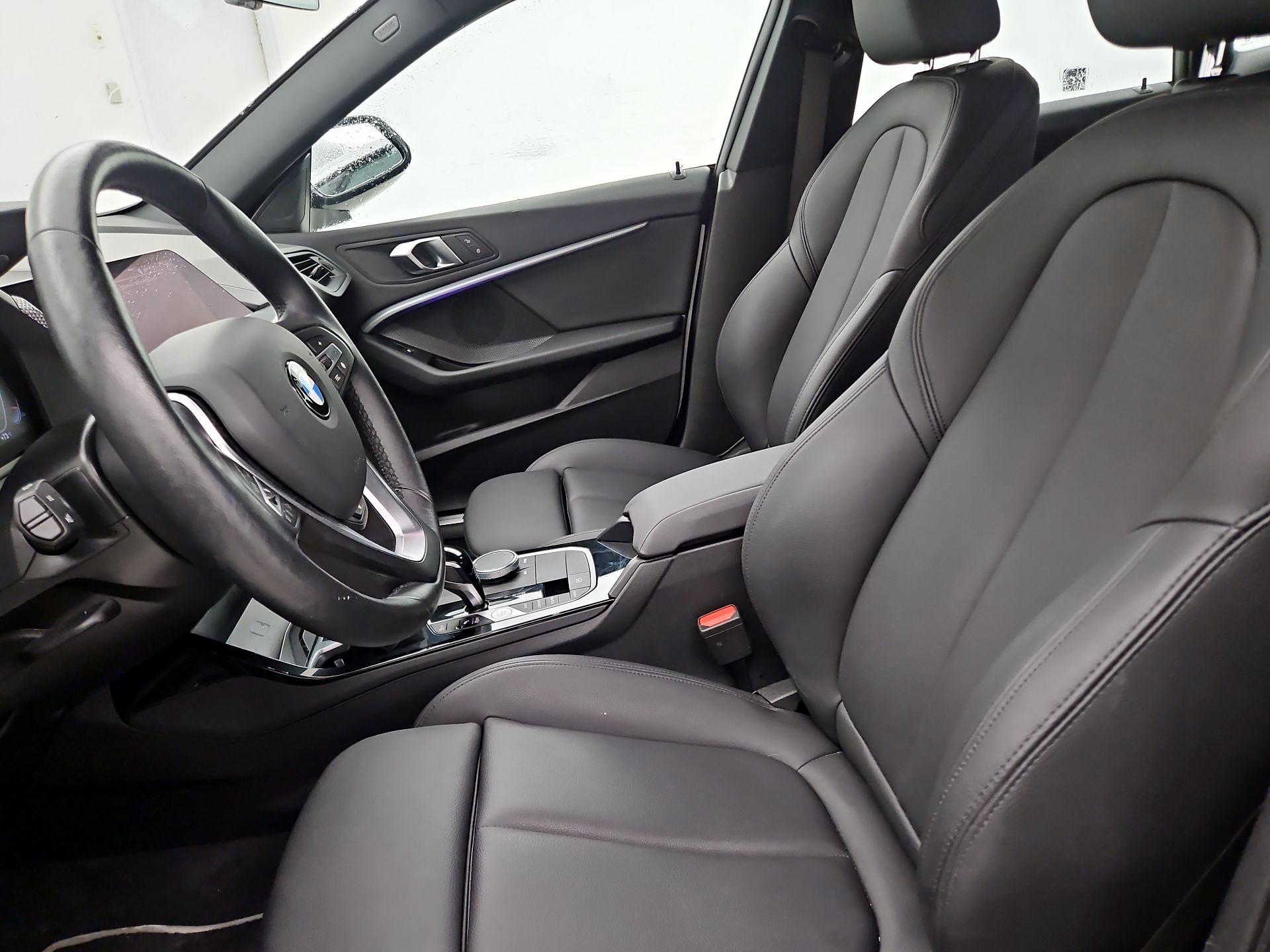 Thumbnail: 2024 BMW 2 Series - 11