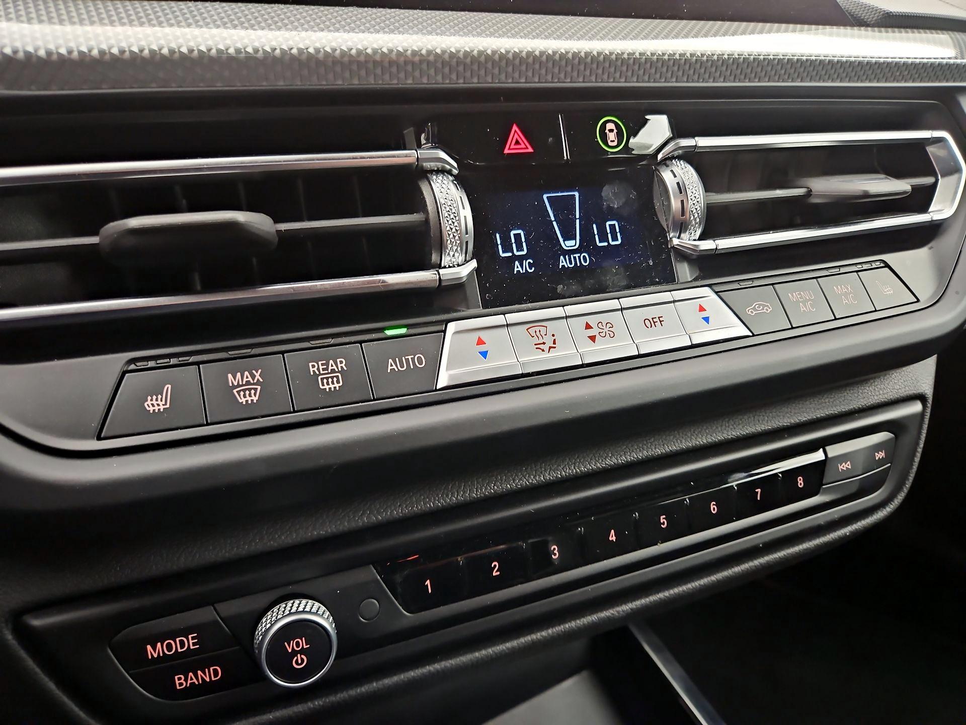 Thumbnail: 2024 BMW 2 Series - 16