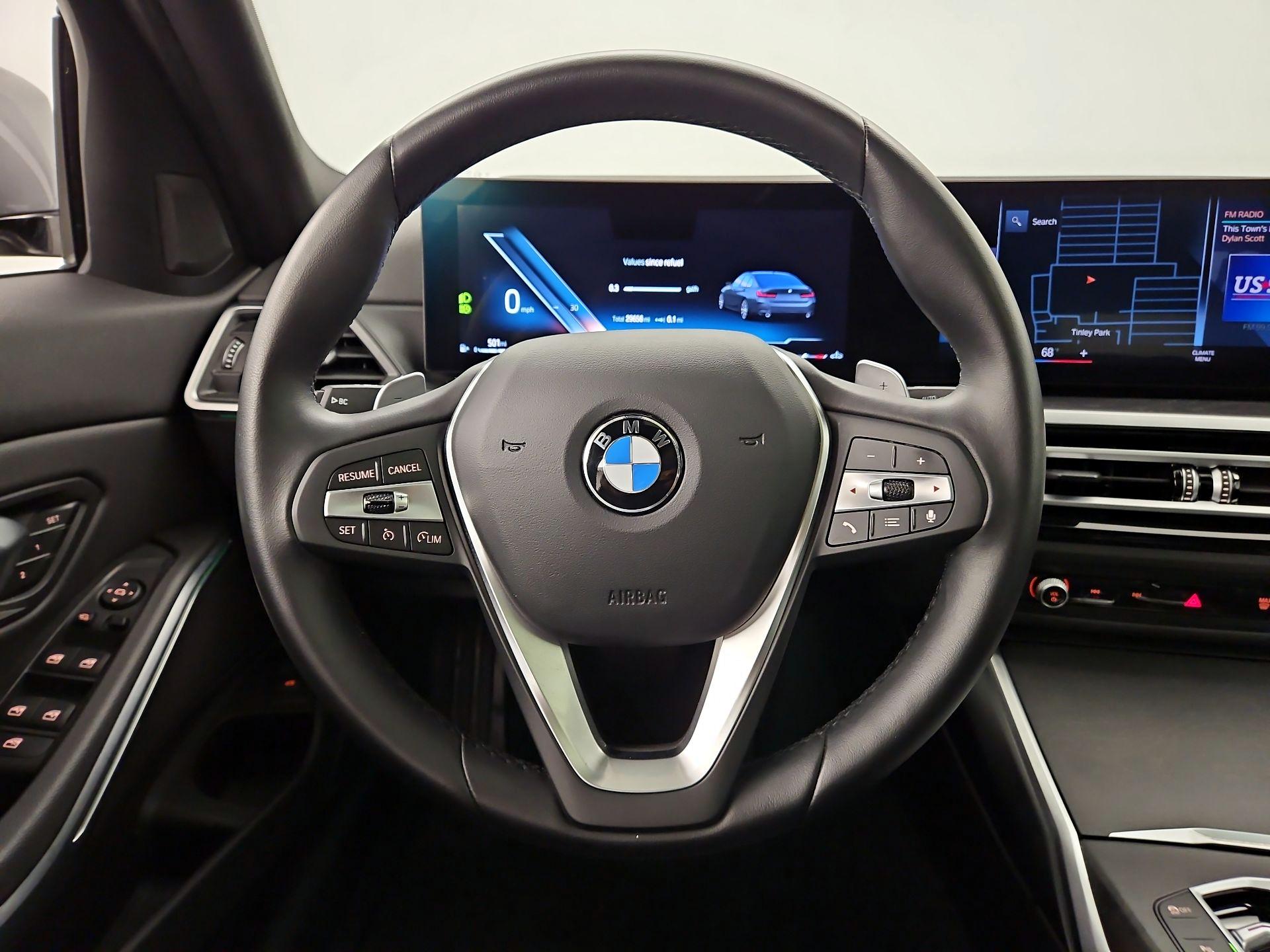 Thumbnail: 2024 BMW 3 Series - 10