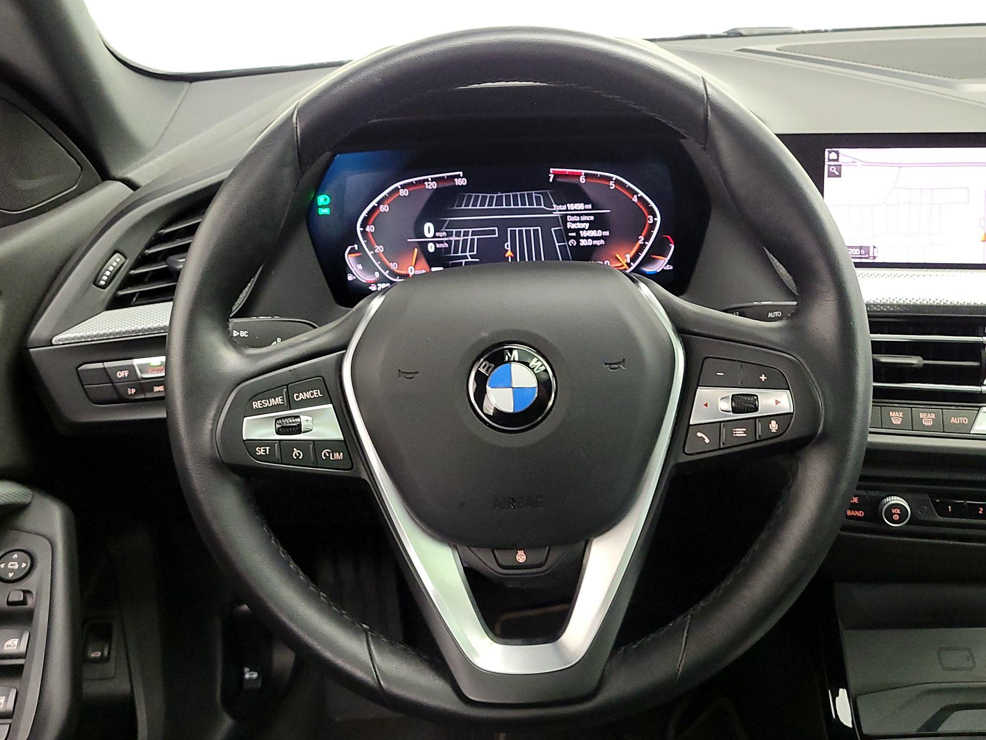 Thumbnail: 2024 BMW 2 Series - 10
