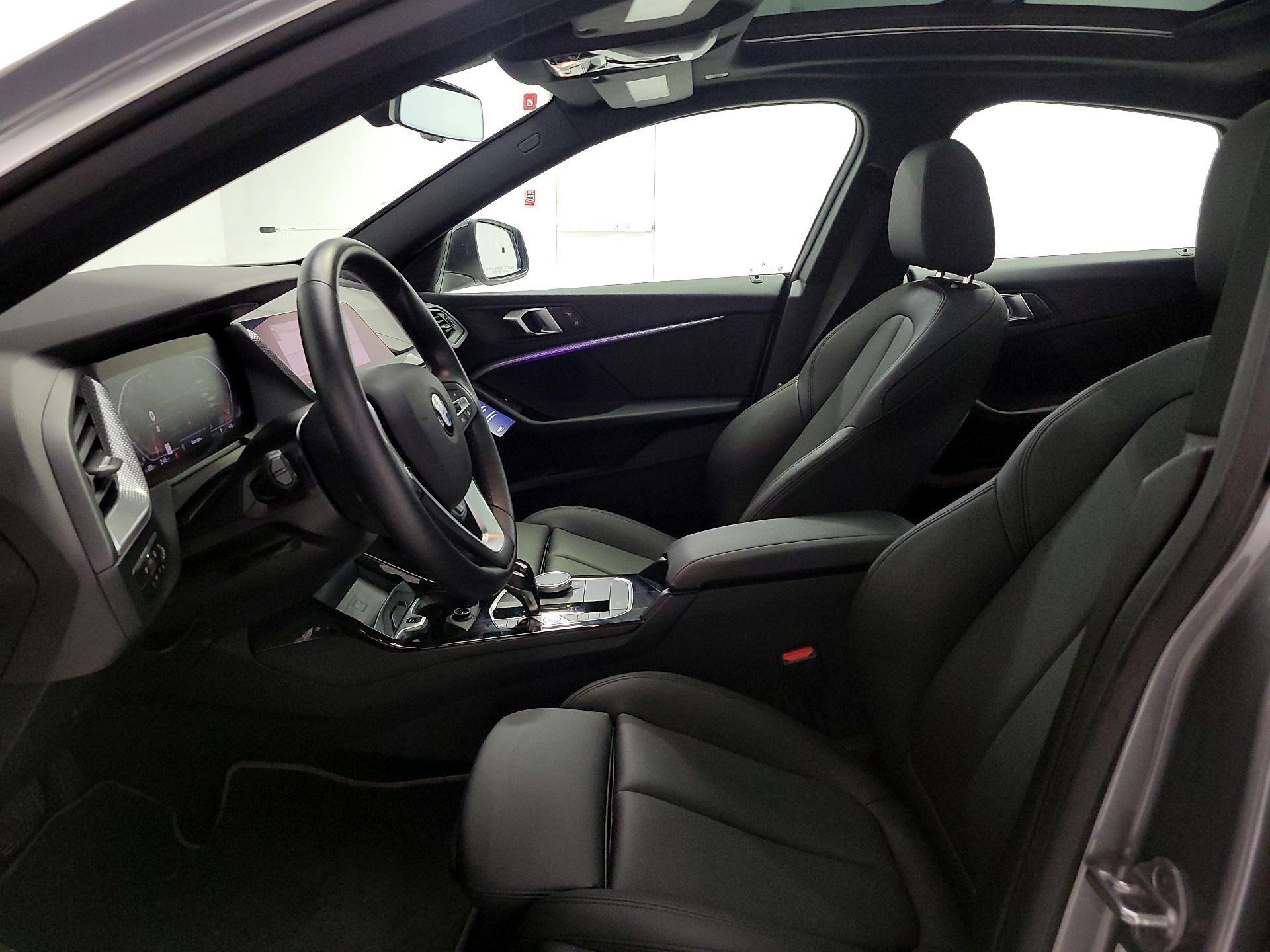 Thumbnail: 2024 BMW 2 Series - 11