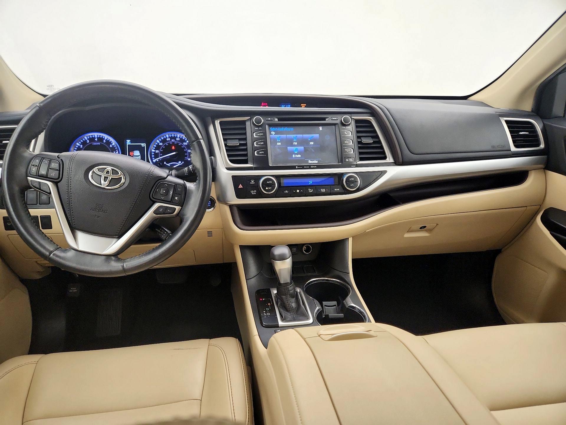 Thumbnail: 2019 Toyota Highlander - 9
