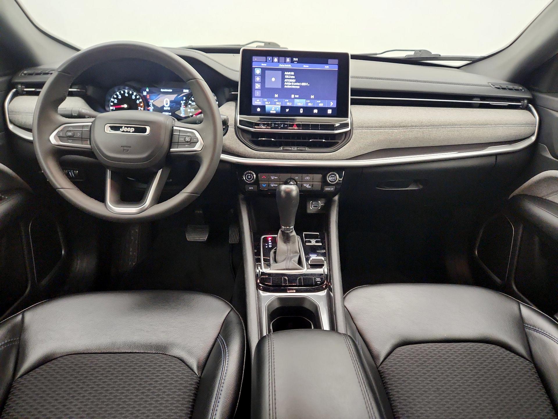 Thumbnail: 2023 Jeep Compass - 9