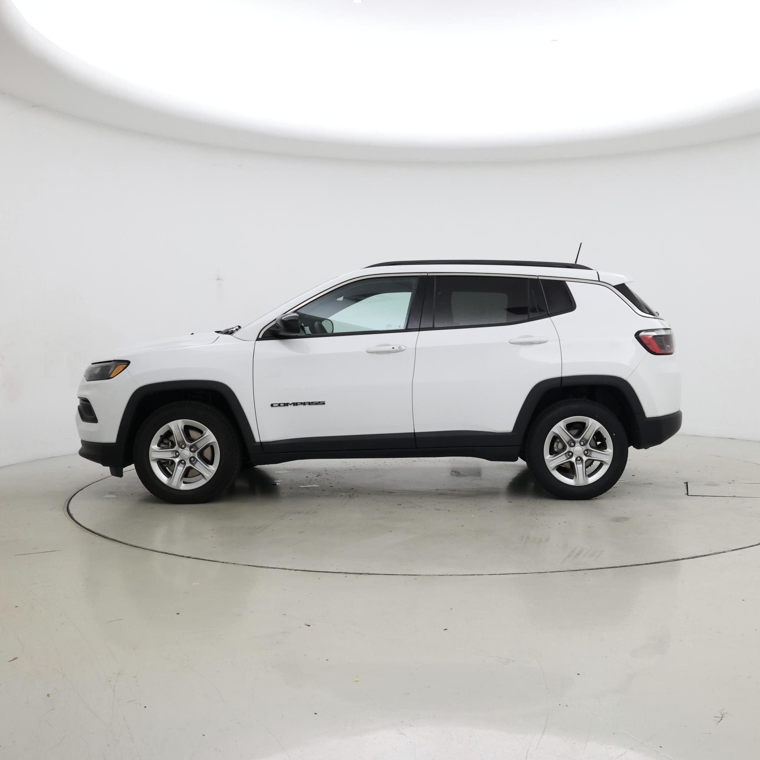 Thumbnail: 2023 Jeep Compass - 3