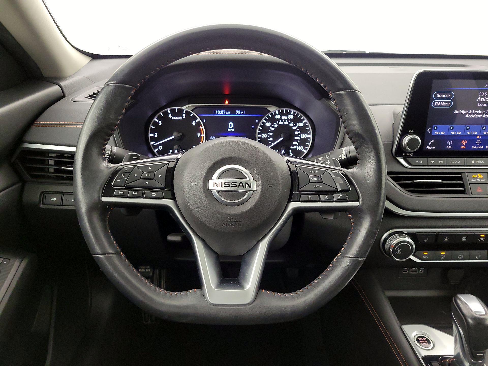 Thumbnail: 2019 Nissan Altima - 10