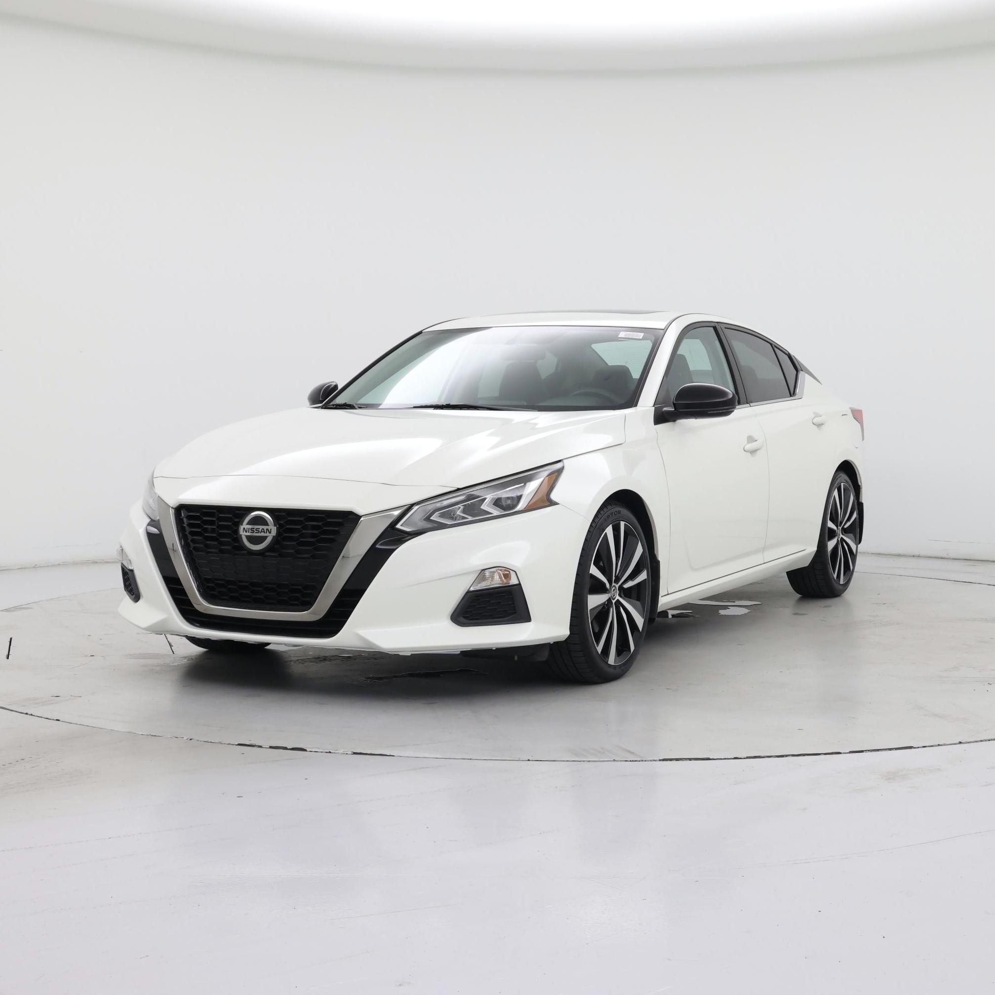 Thumbnail: 2019 Nissan Altima - 4