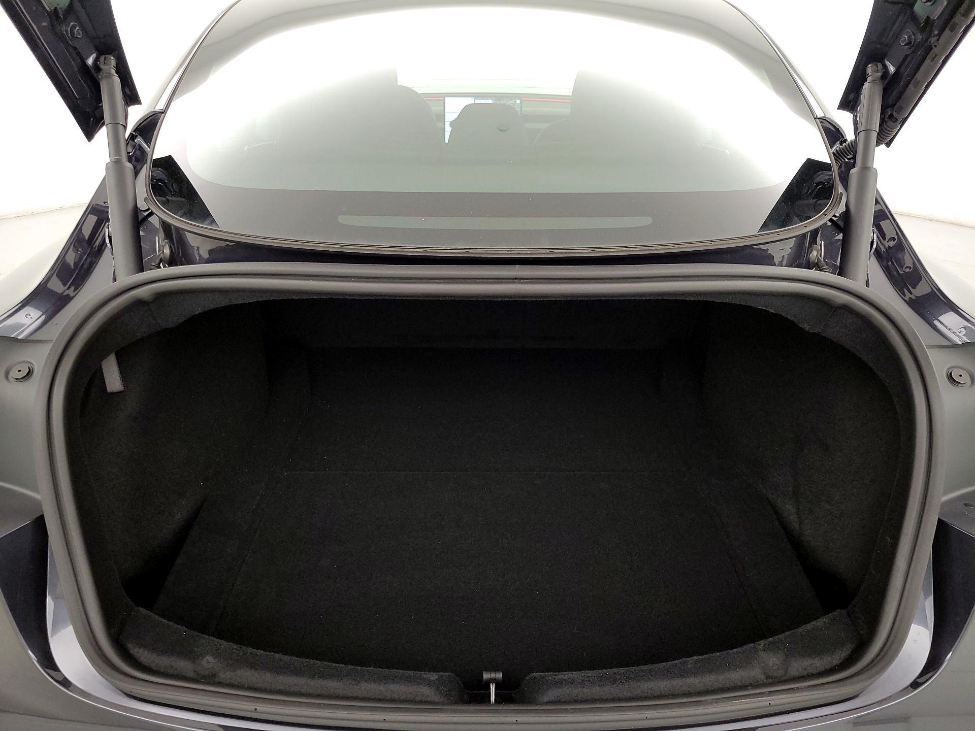 Thumbnail: 2025 Tesla Model 3 - 19