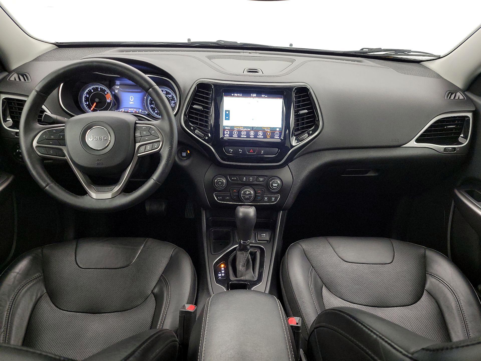 Thumbnail: 2019 Jeep Cherokee - 9