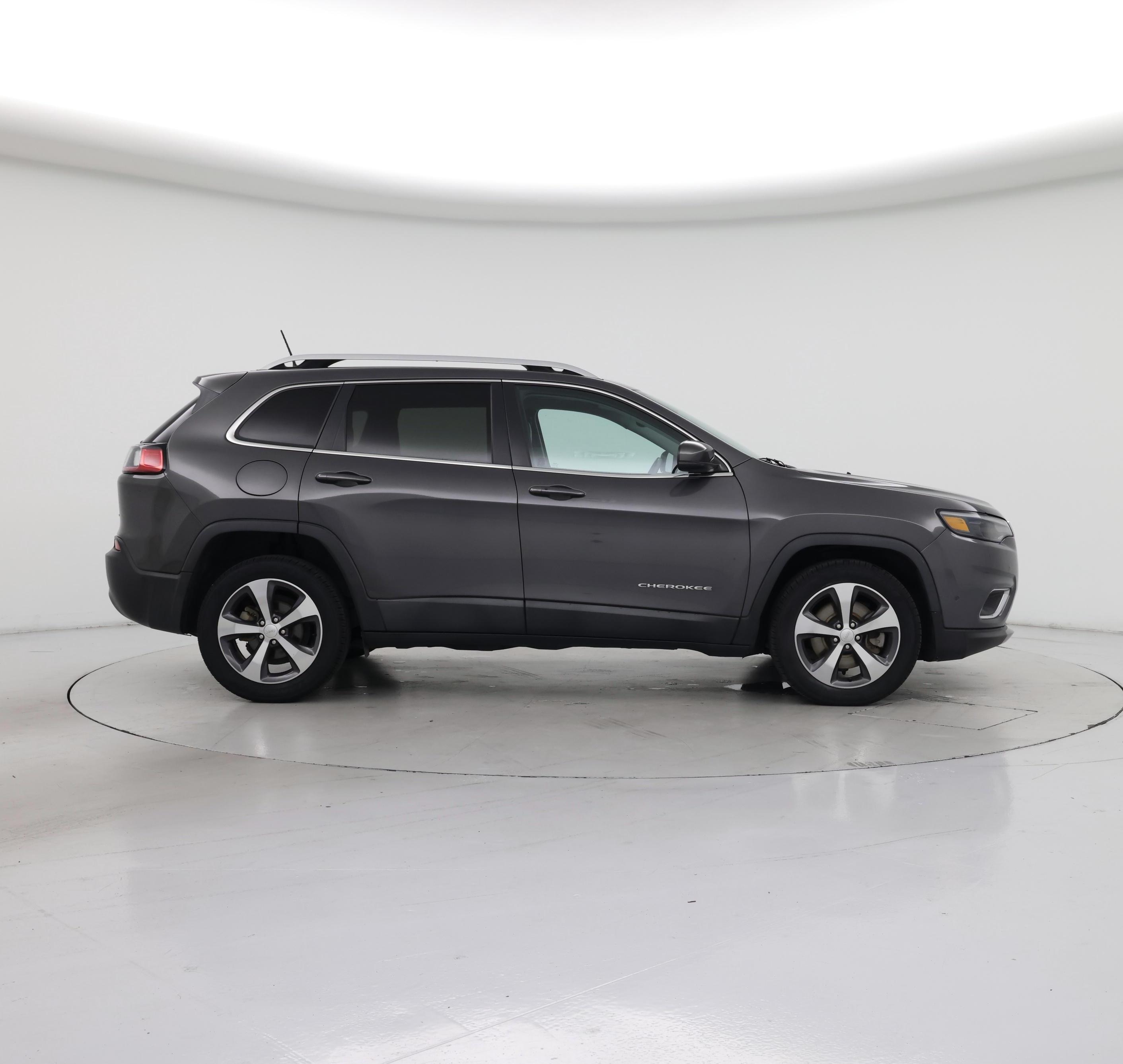 Thumbnail: 2019 Jeep Cherokee - 7