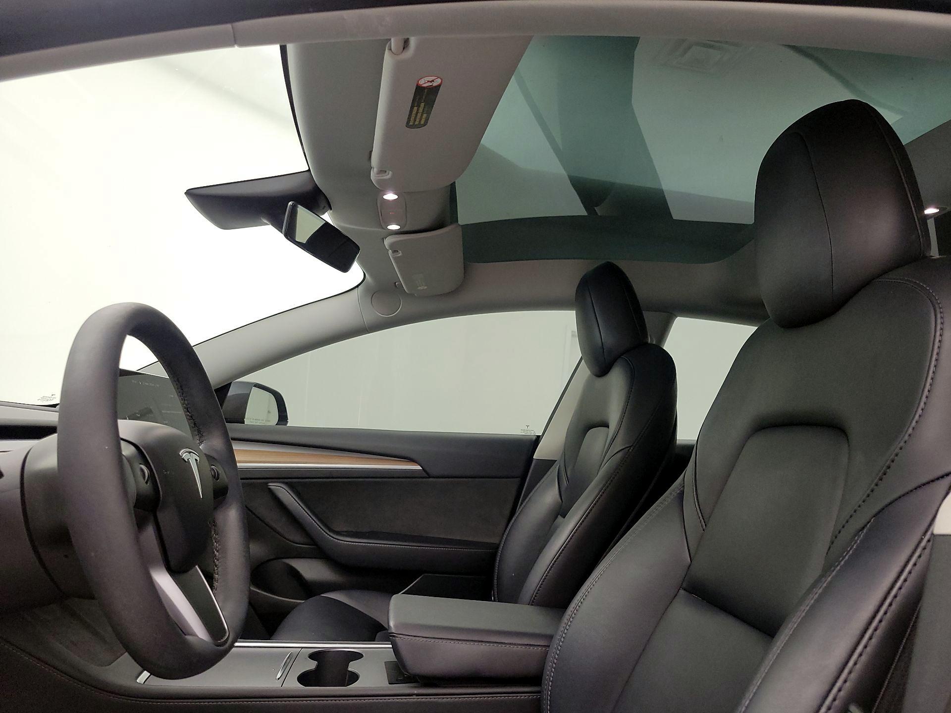 Thumbnail: 2023 Tesla Model 3 - 18