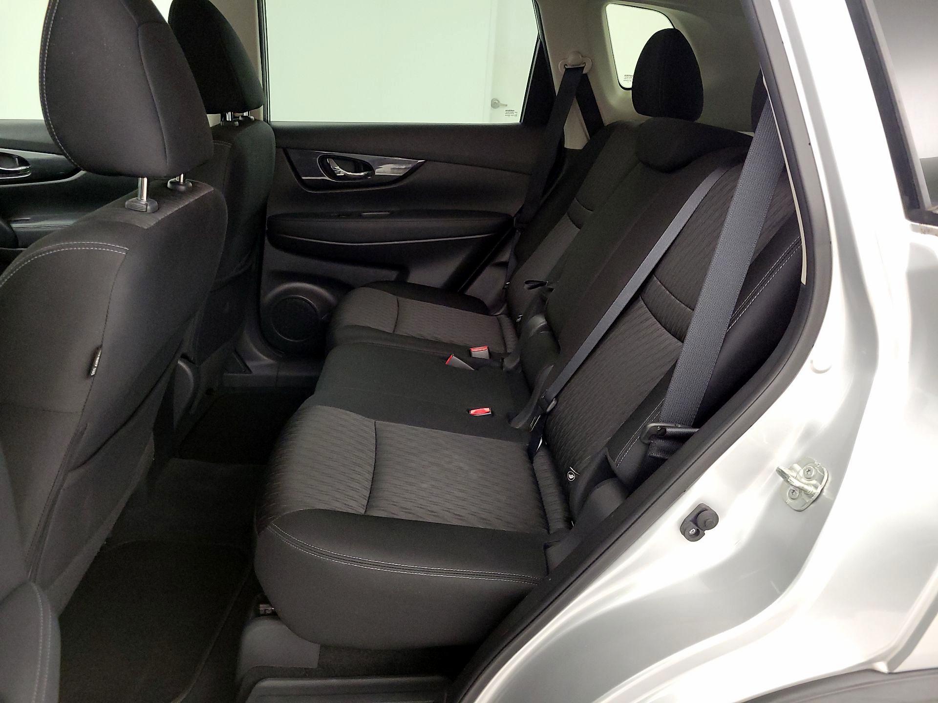 Thumbnail: 2020 Nissan Rogue - 19