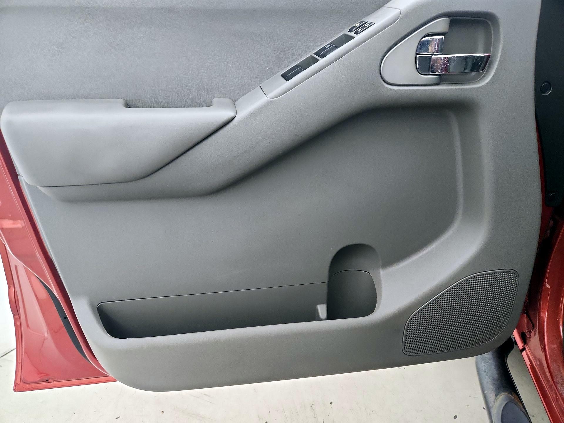 Thumbnail: 2014 Nissan Frontier - 12