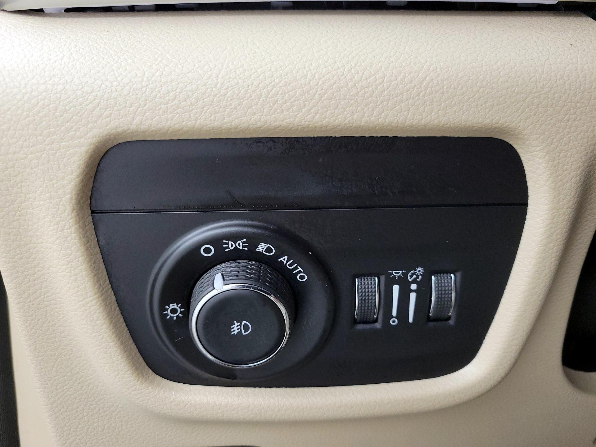 Thumbnail: 2021 Jeep Grand Cherokee L - 13