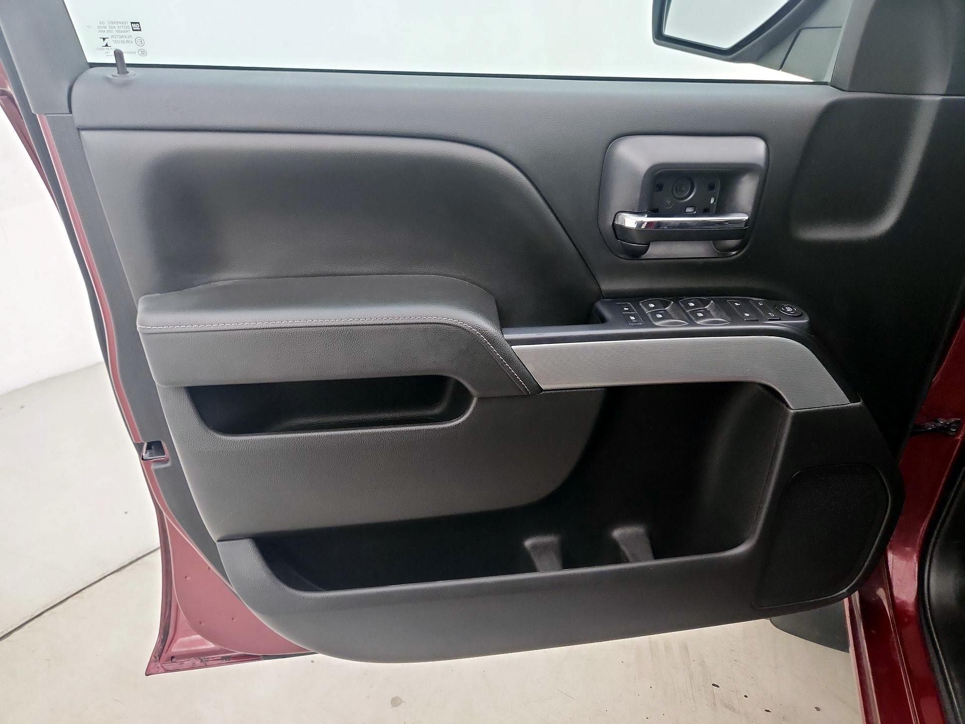 Thumbnail: 2015 Chevrolet Silverado 1500 - 12