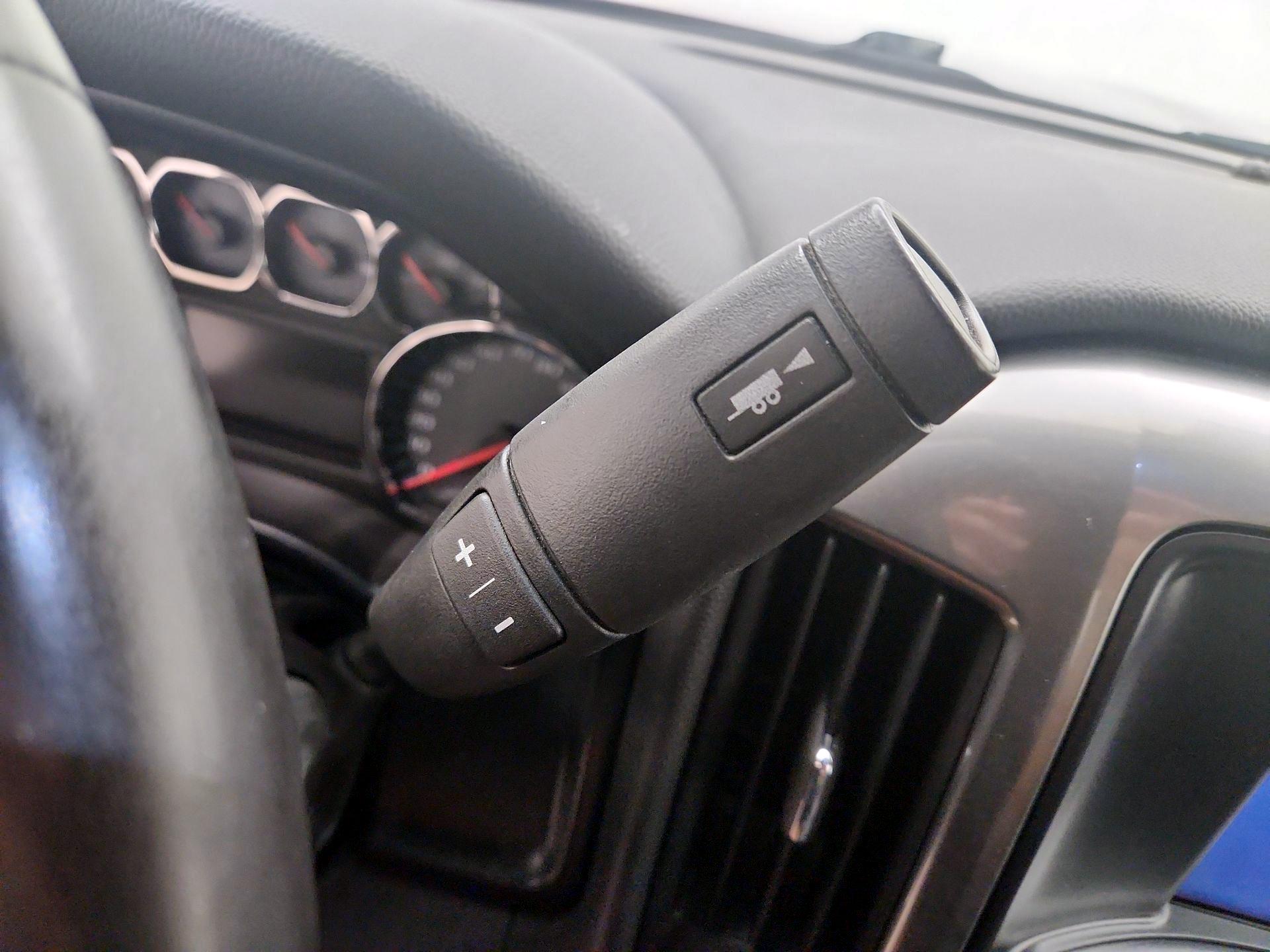 Thumbnail: 2015 Chevrolet Silverado 1500 - 17