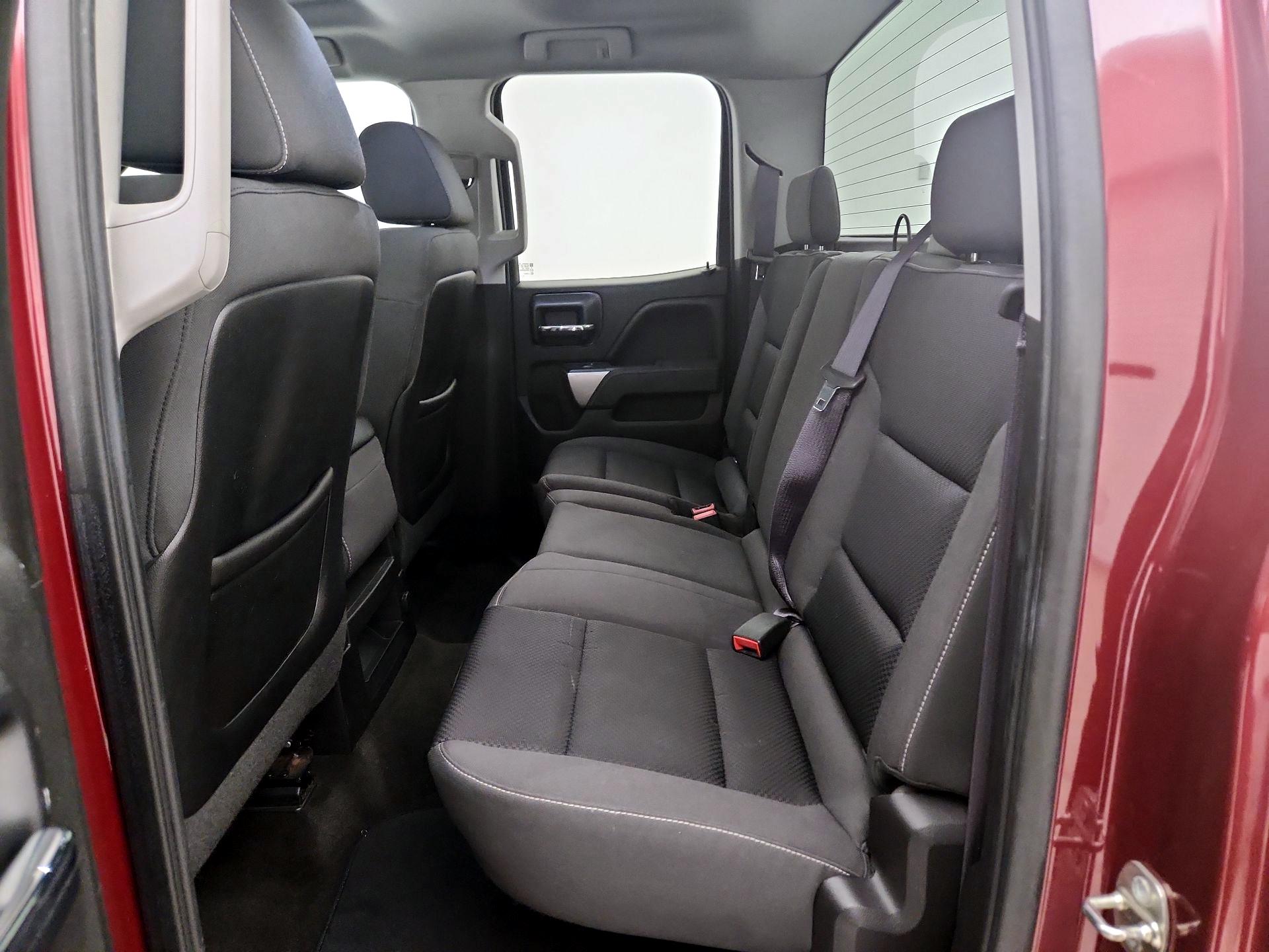 Thumbnail: 2015 Chevrolet Silverado 1500 - 19
