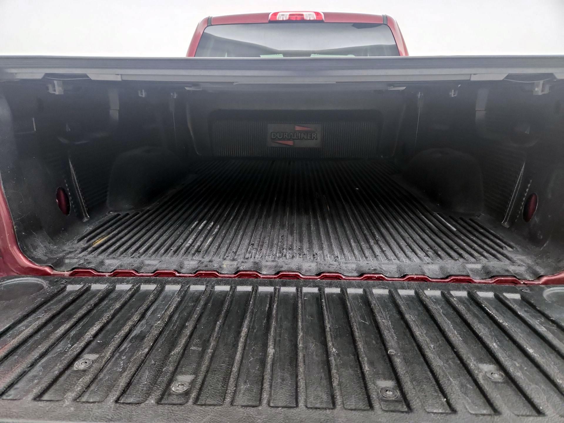 Thumbnail: 2015 Chevrolet Silverado 1500 - 20