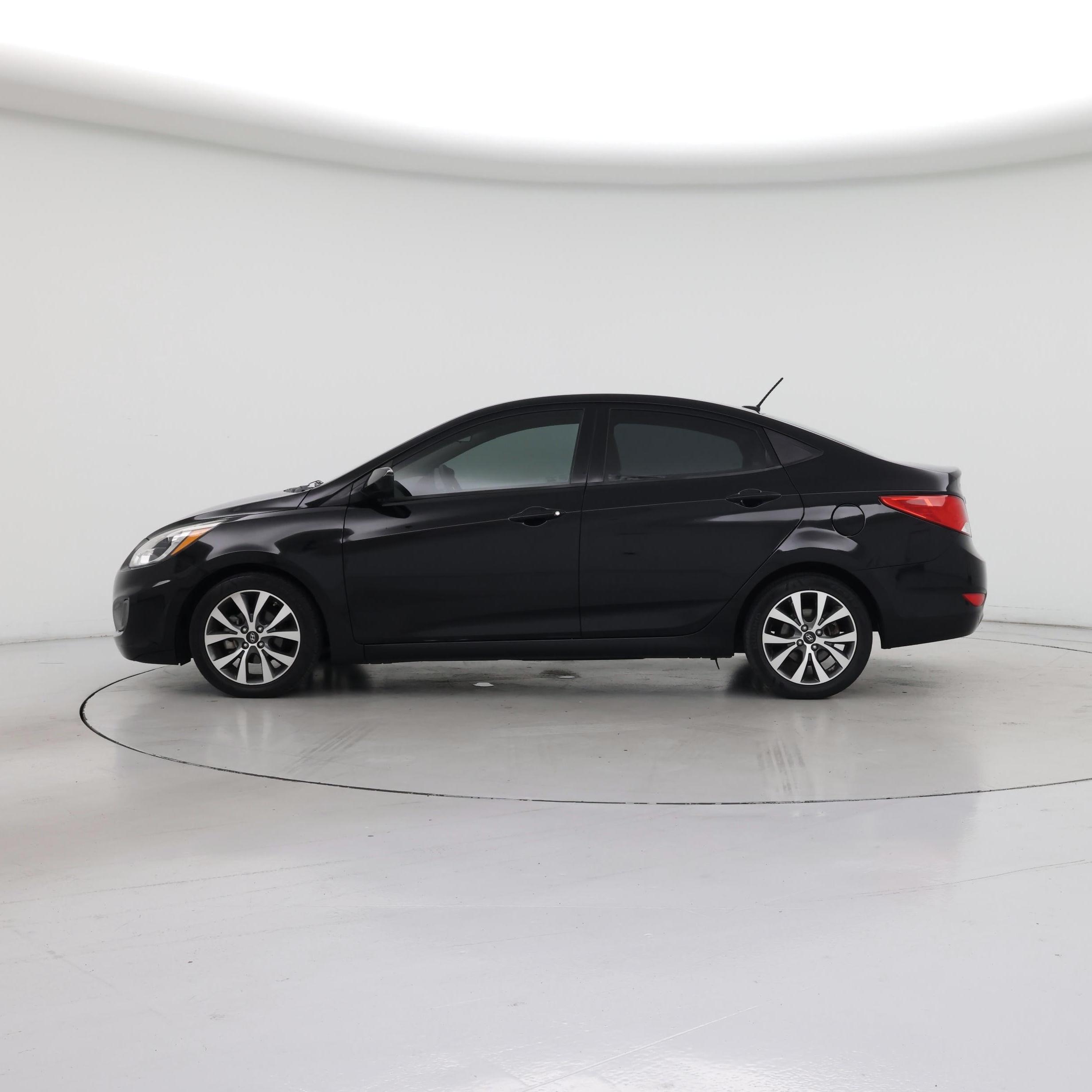 Thumbnail: 2017 Hyundai Accent - 3