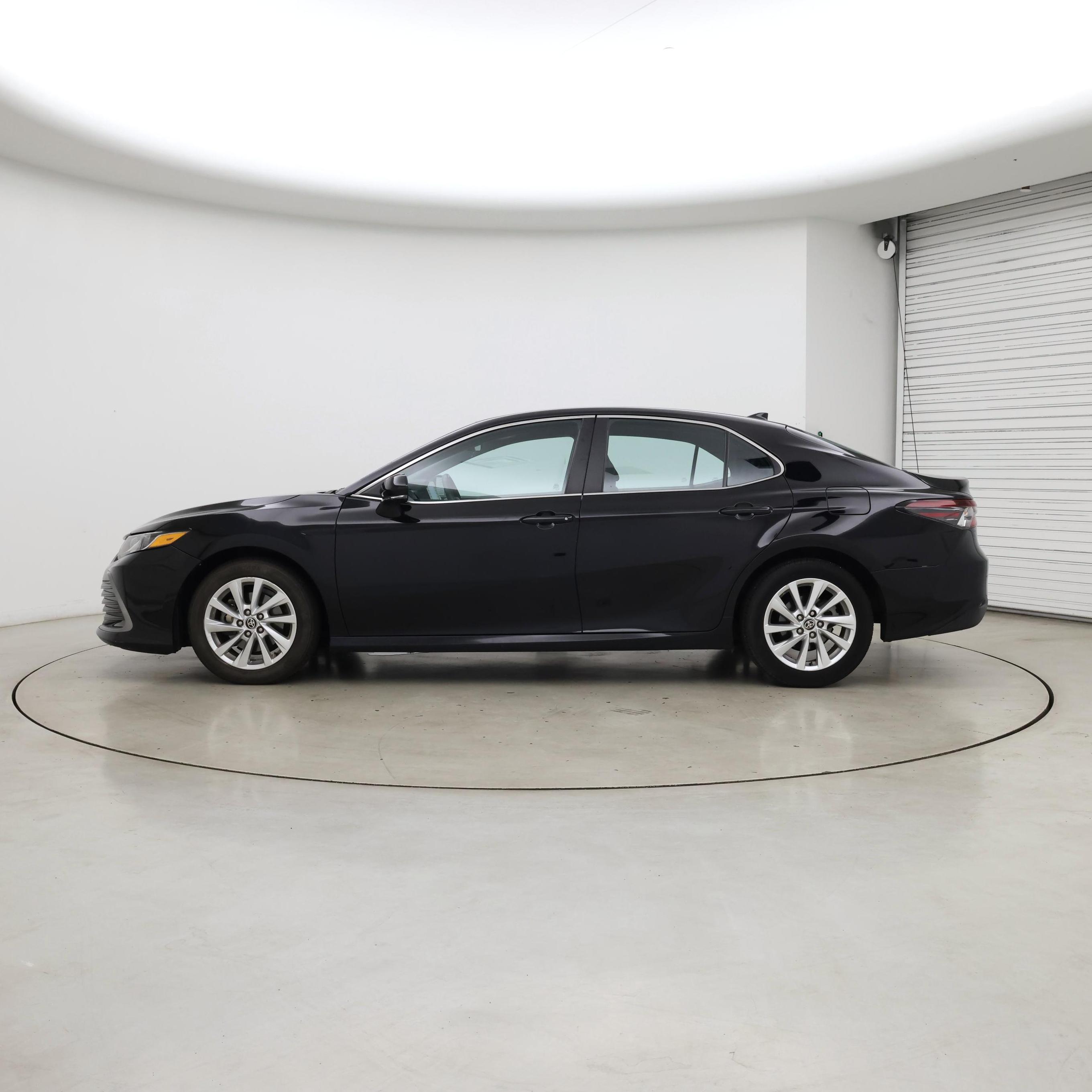 Thumbnail: 2023 Toyota Camry - 3