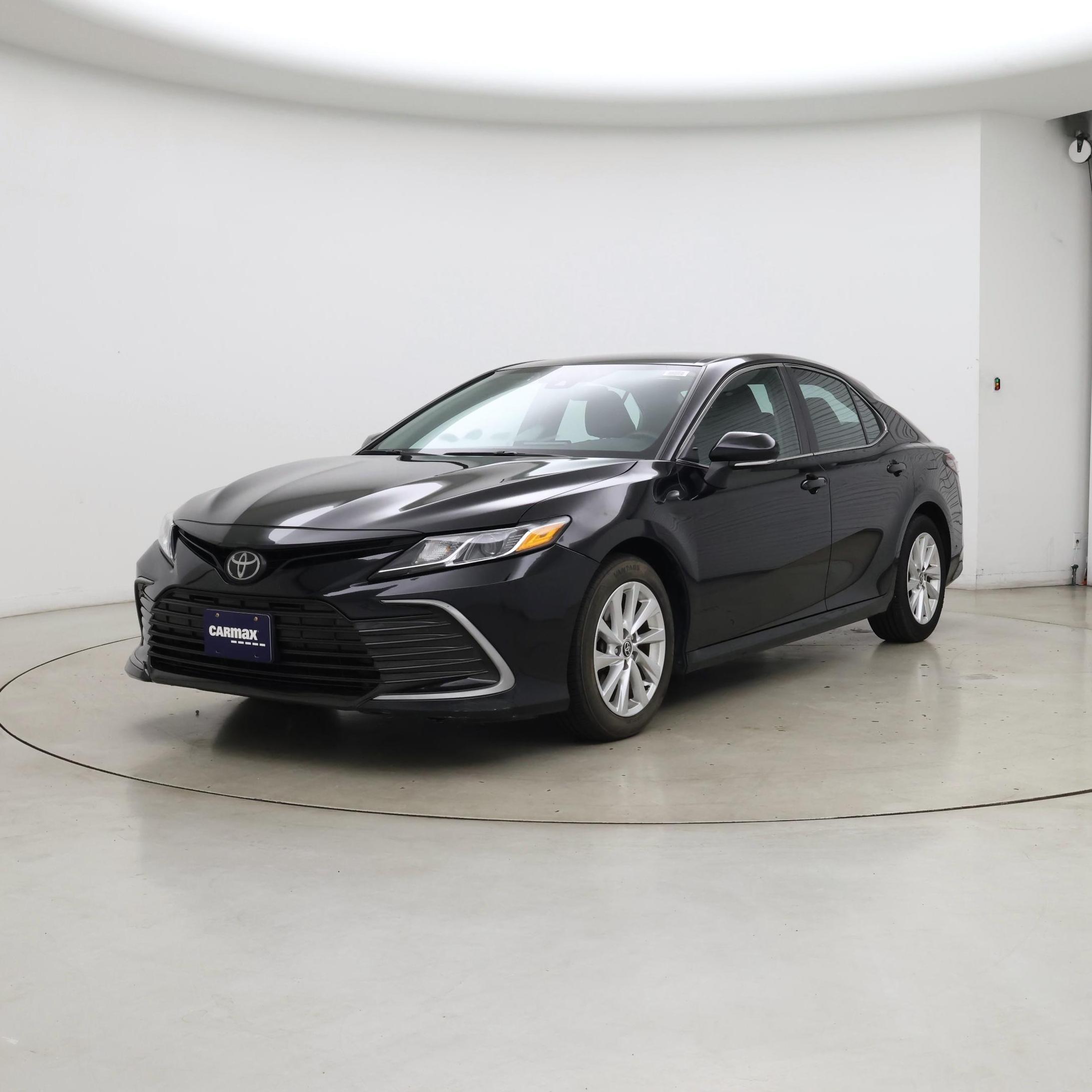 Thumbnail: 2023 Toyota Camry - 4