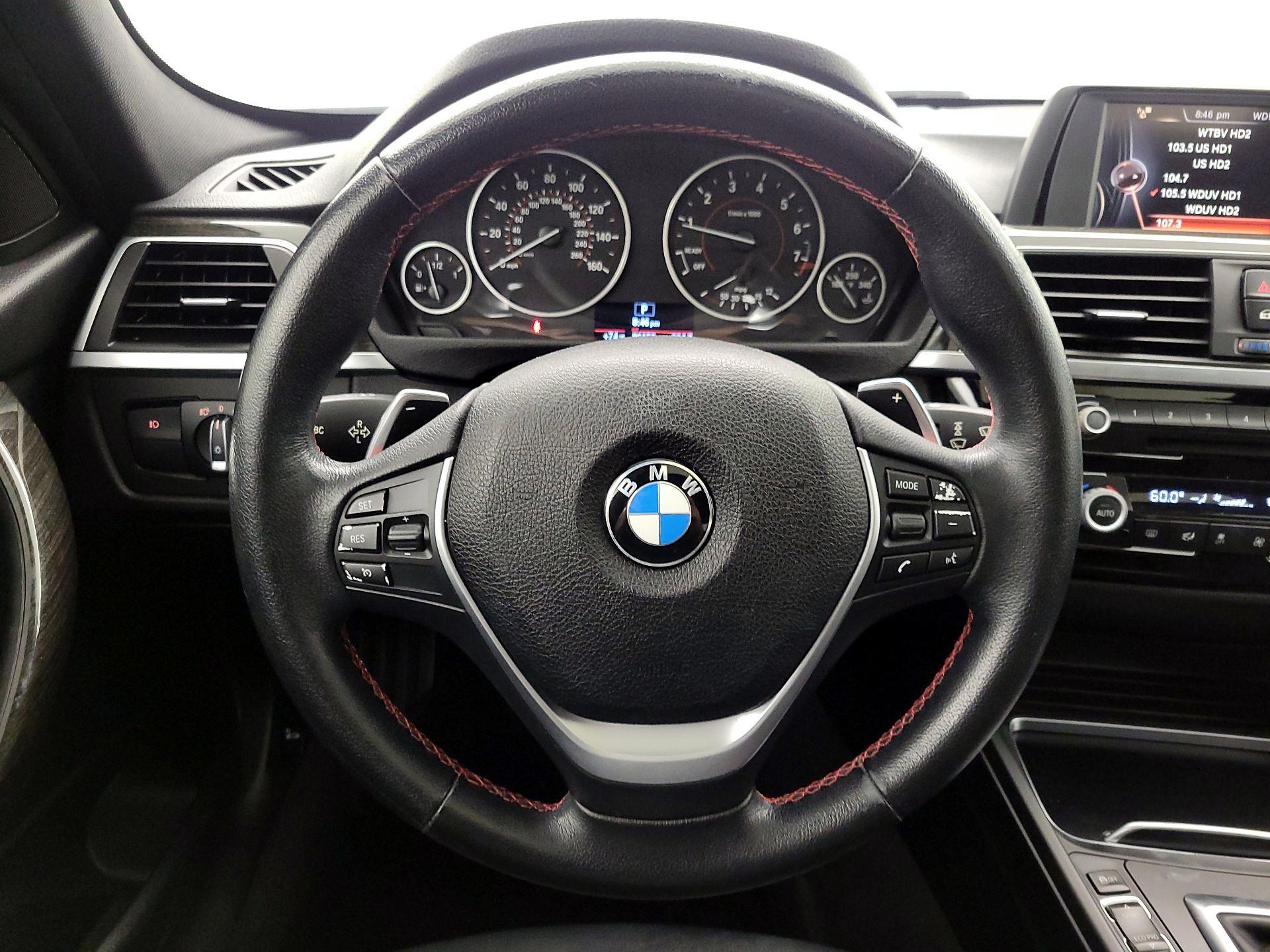 Thumbnail: 2016 BMW 3 Series - 10